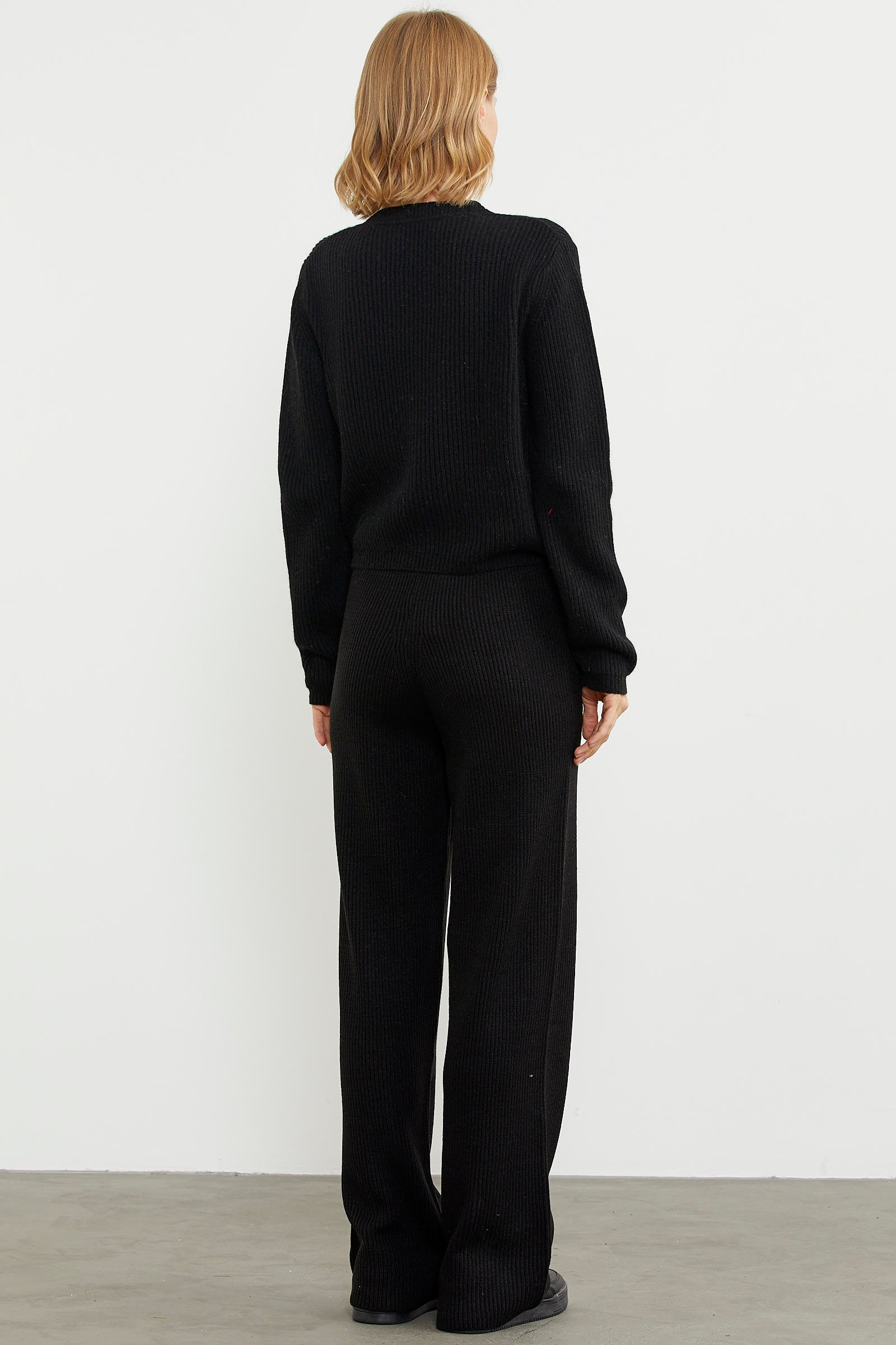 İnce Fitilli Beli Lastikli Triko Pantolon - Siyah (6) Sementa