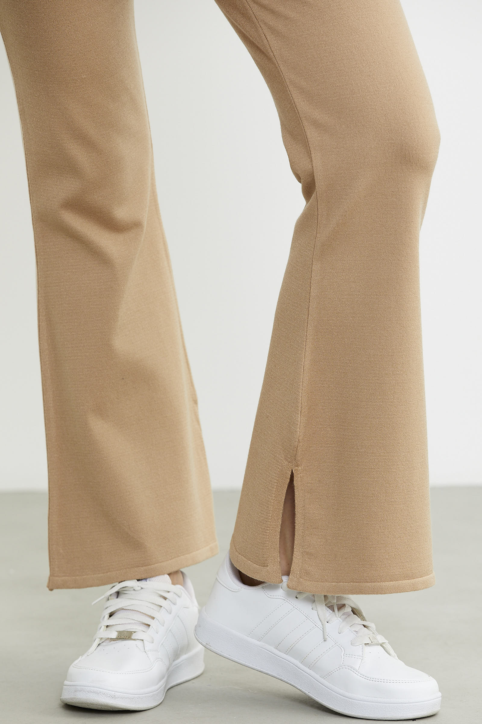 İspanyol Paça Yırtmaçlı Triko Pantolon - Bej - Sementa