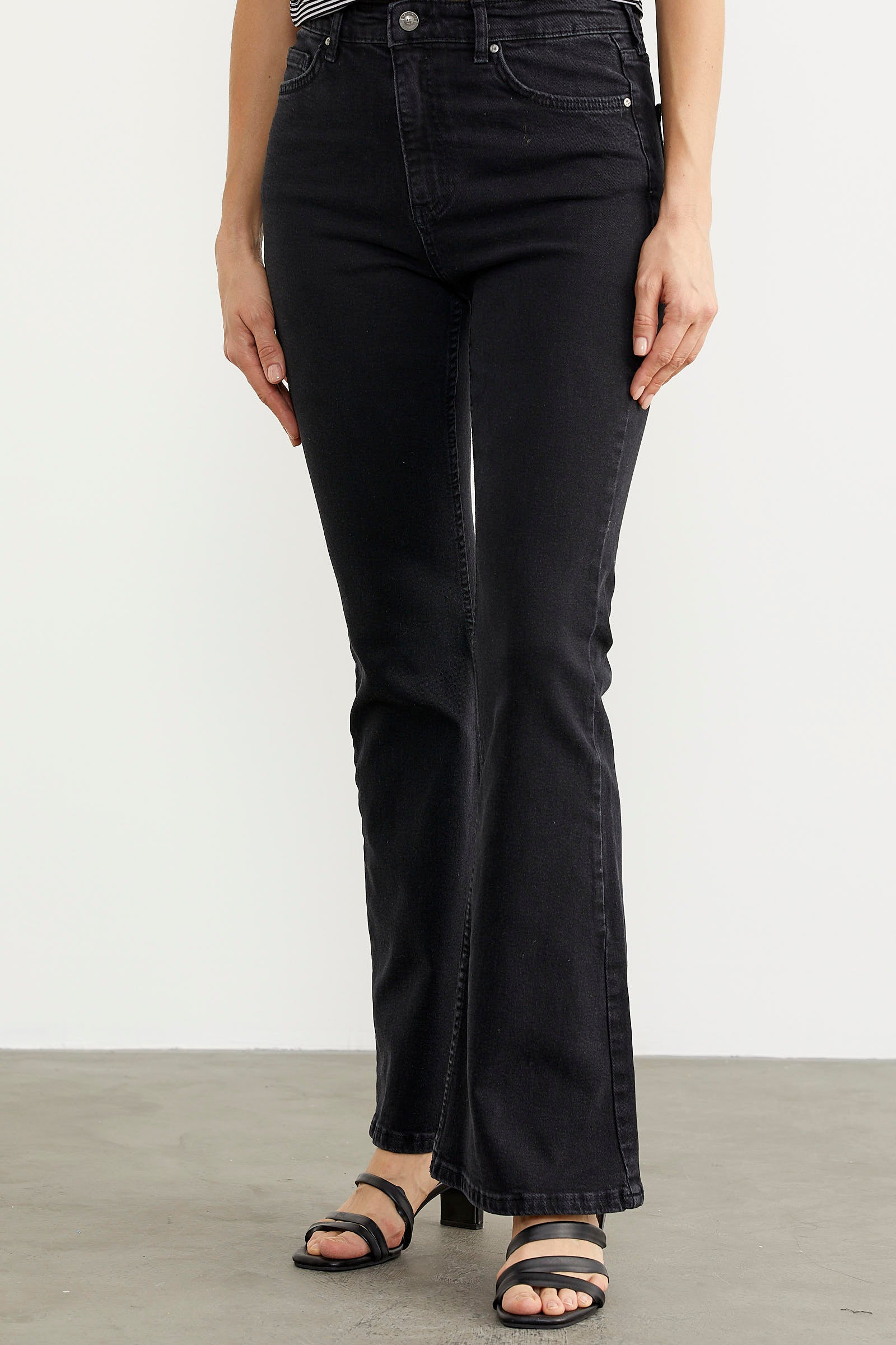 İspanyol Paça Yüksel Bel Jean Pantolon - Antrasit (3) Sementa