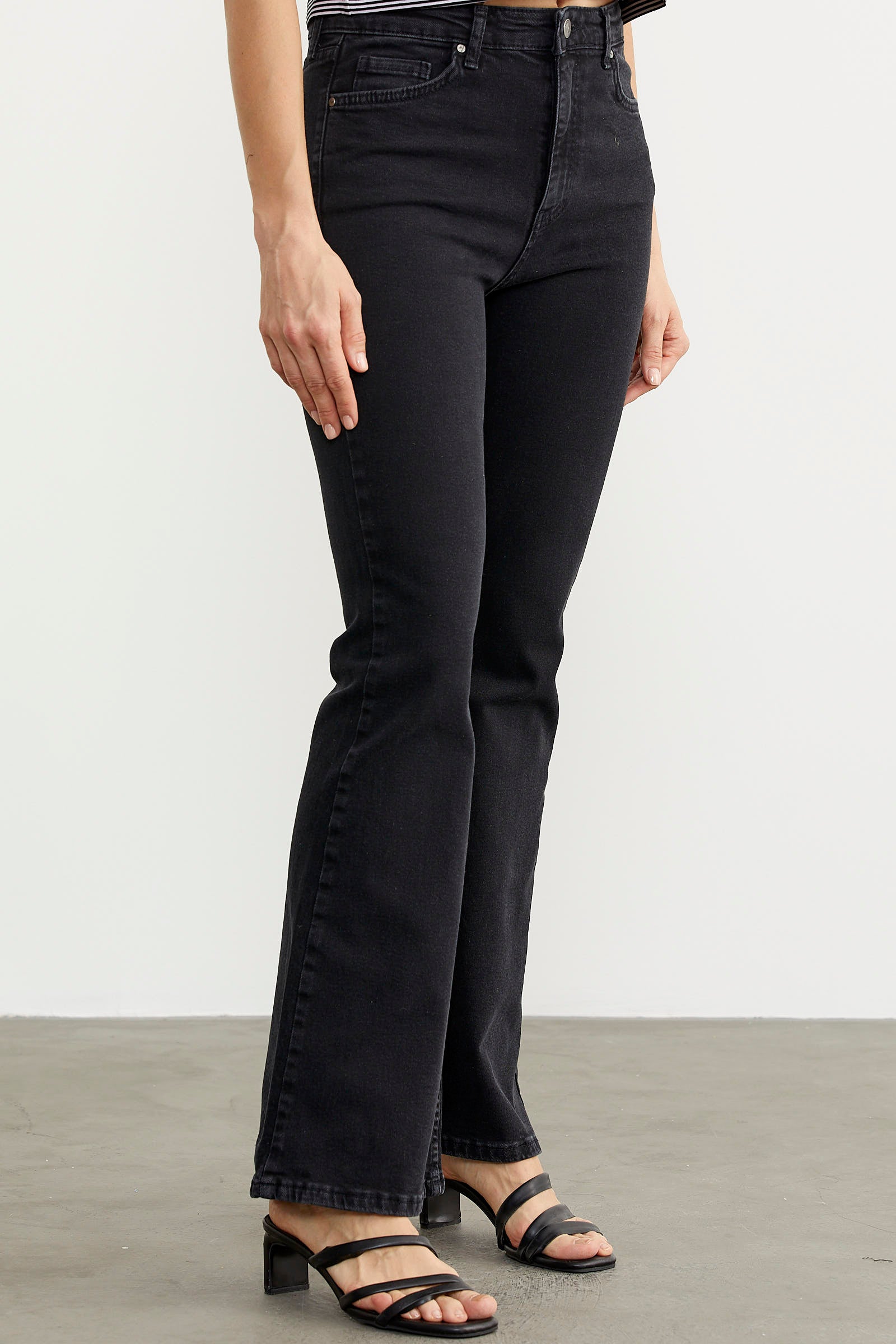 İspanyol Paça Yüksel Bel Jean Pantolon - Antrasit (4) Sementa