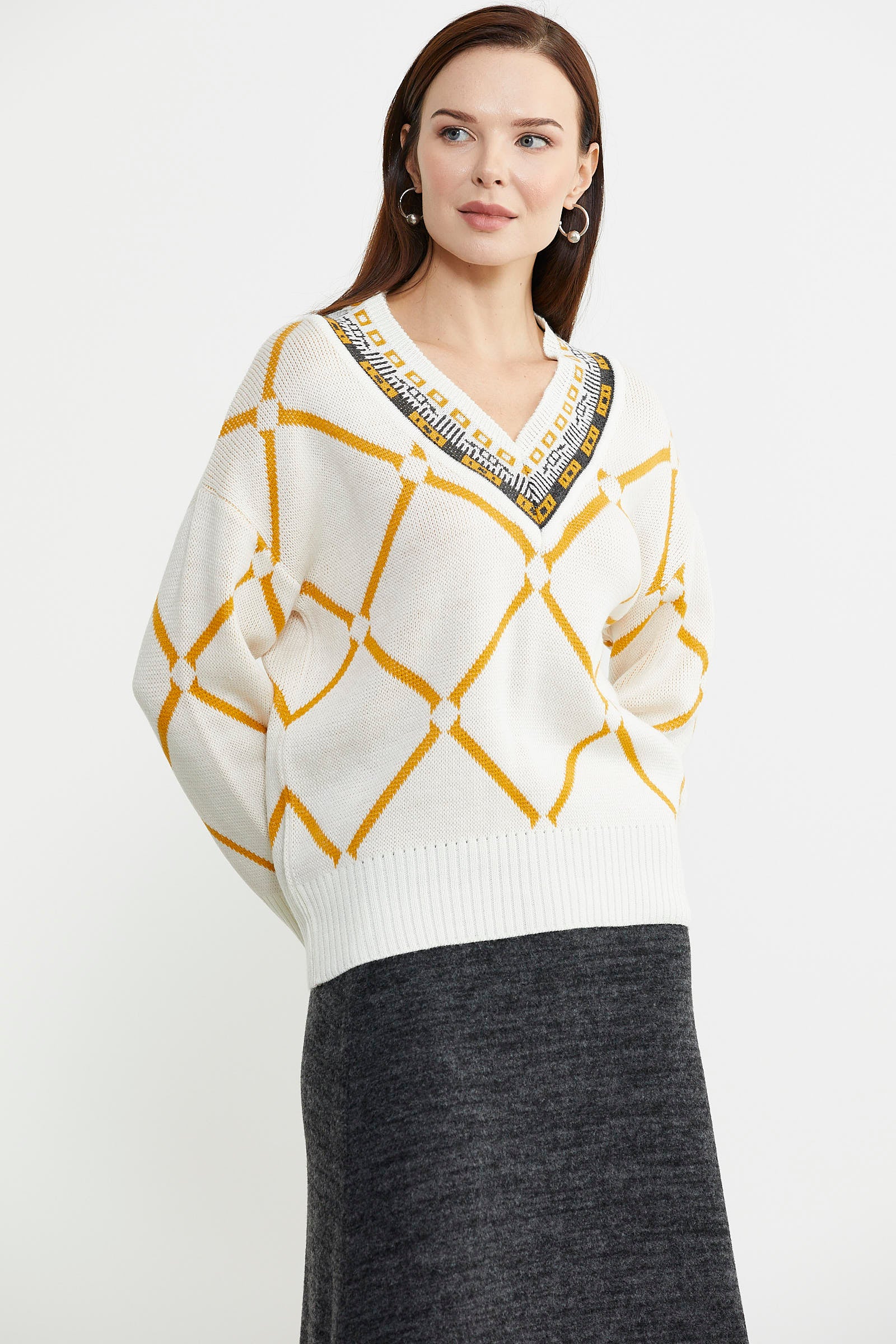 Jakarlı Çok Desenli Yünlü Triko Kazak - Kemik - Sementa