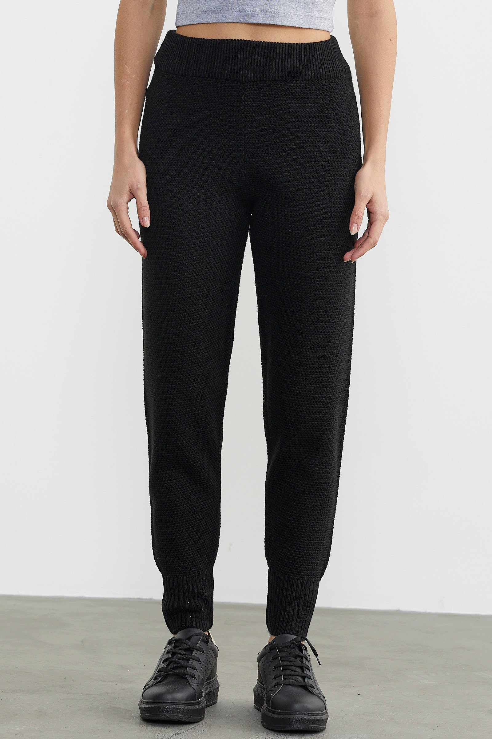 Jogger Rahat Kalıp Triko Pantolon - Siyah (4) Sementa