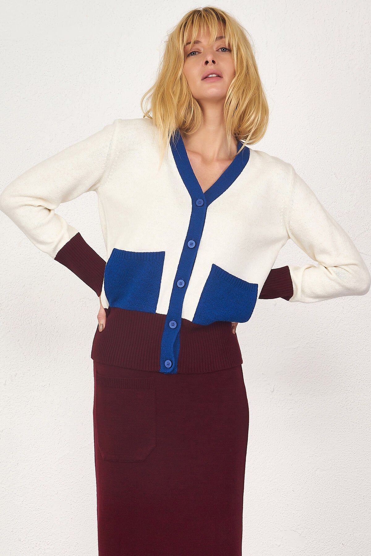 Kadın Renkli Cepli Triko Hırka - Kemik (3) Sementa