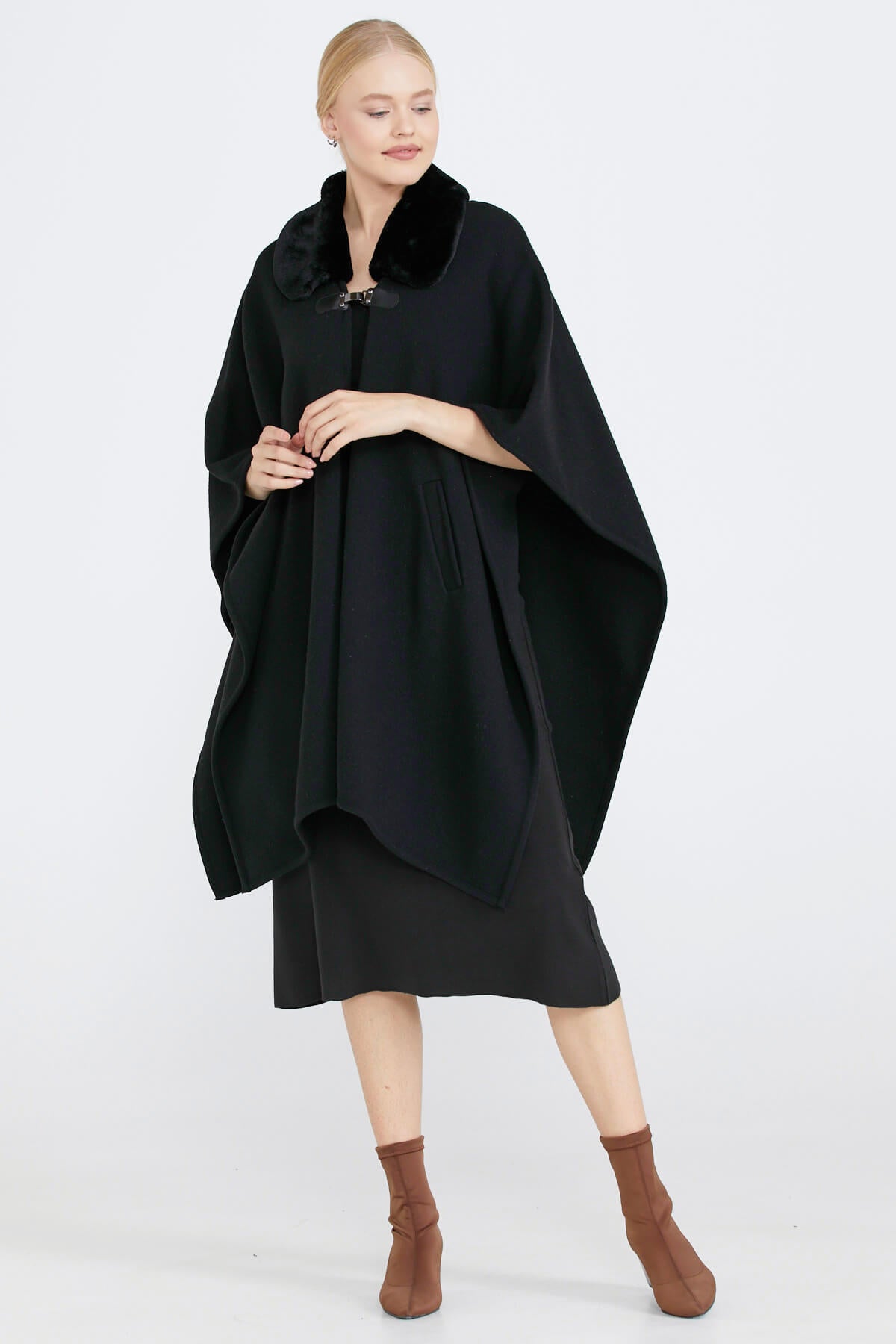 Kadın Suni Kürk Detaylı Triko Panço - Siyah (2) Sementa