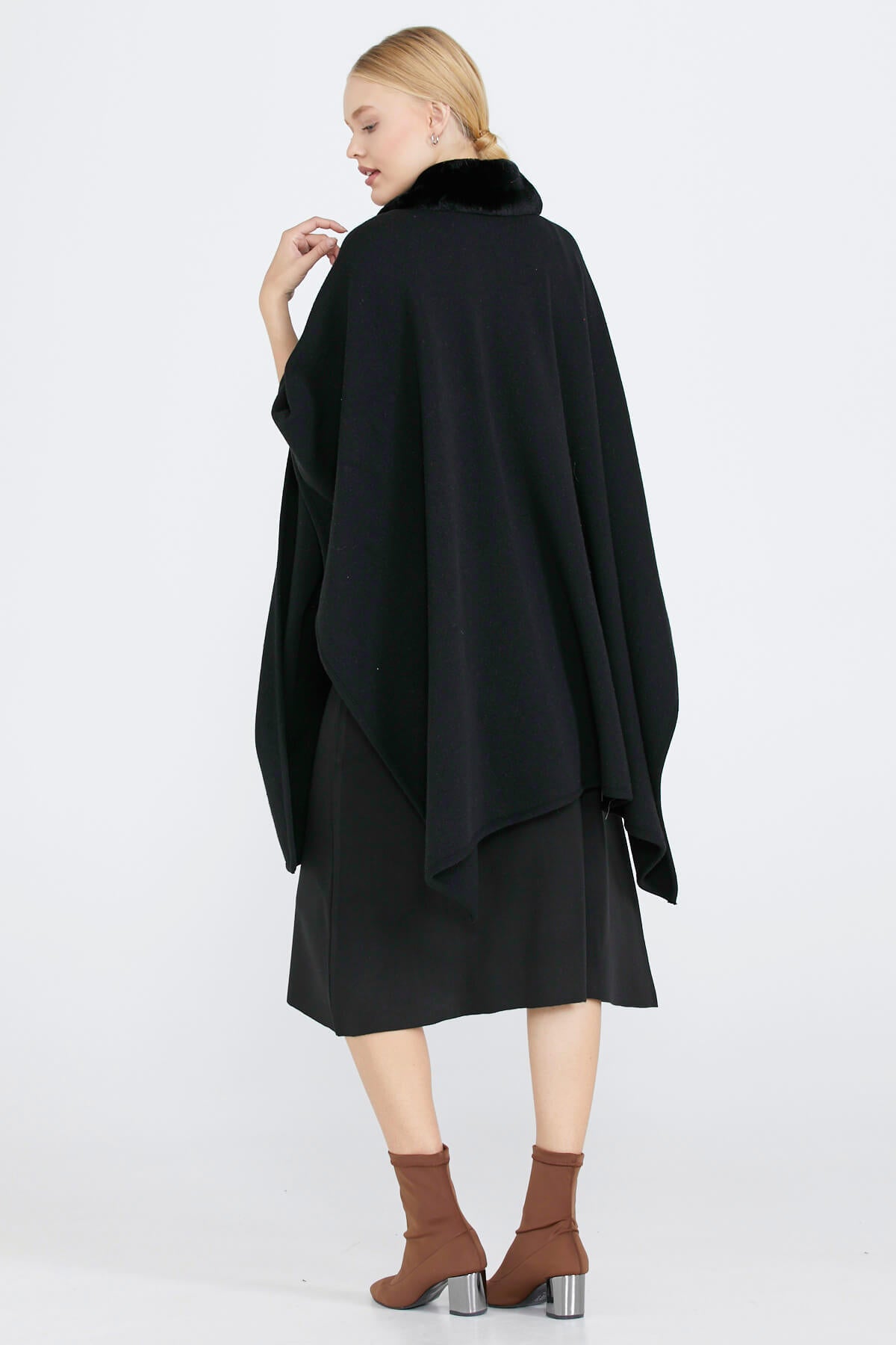 Kadın Suni Kürk Detaylı Triko Panço - Siyah (3) Sementa