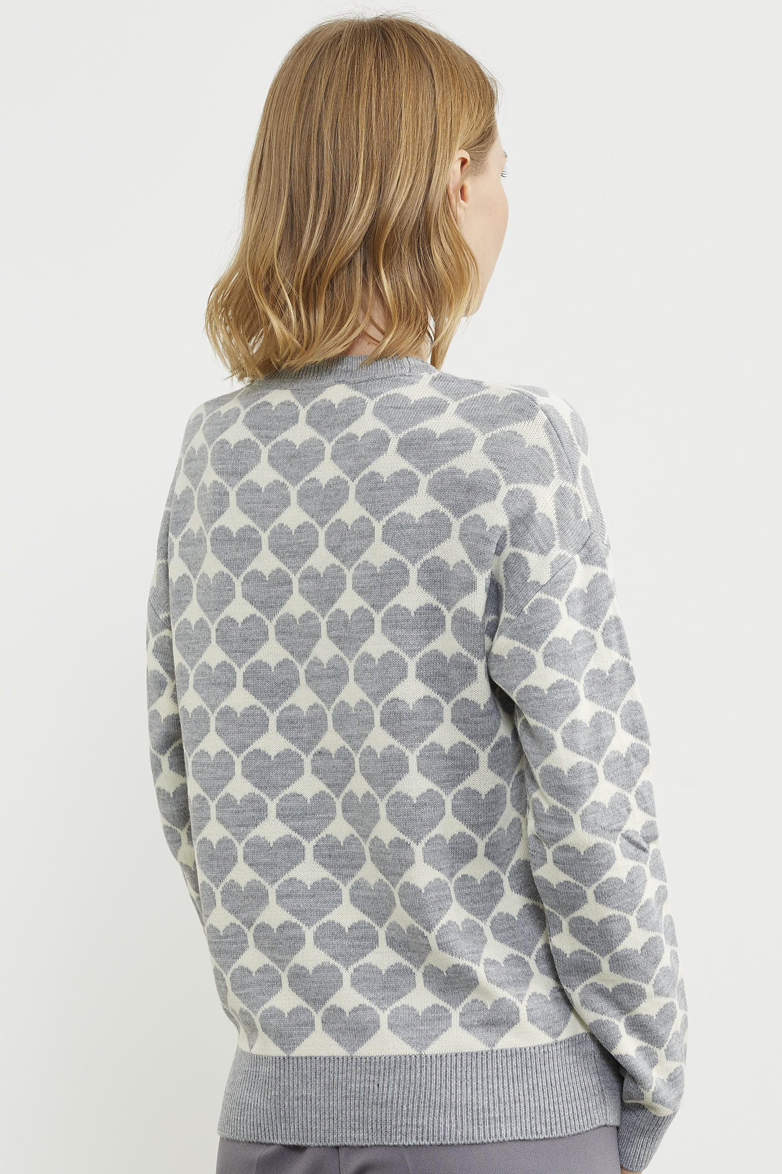 Kalp Desenli Sıfır Yaka Triko Kazak - Gri (5) Sementa