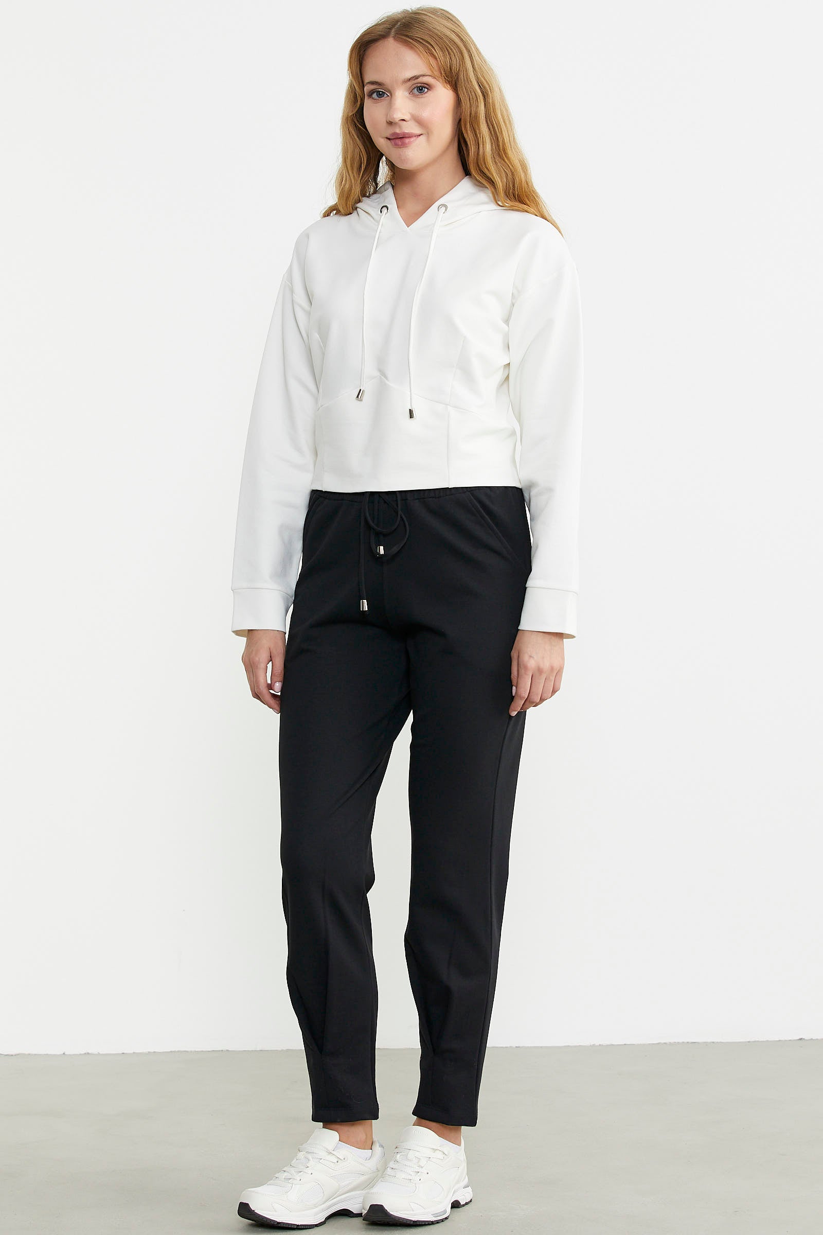 Kapüşonlu Dikiş Detaylı Eşofman Takım - Ekru - Sementa