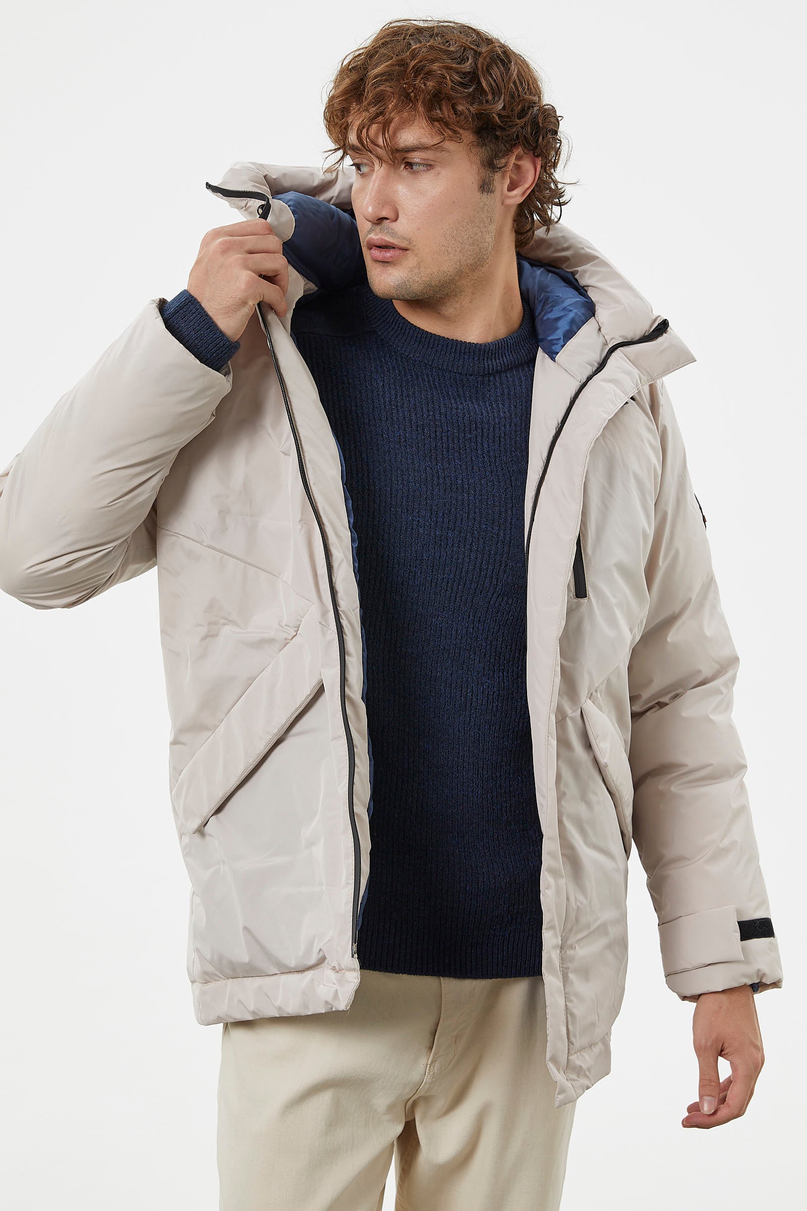 Kapüşonlu Kol Detaylı Şişme Mont - Taş (4) Sementa