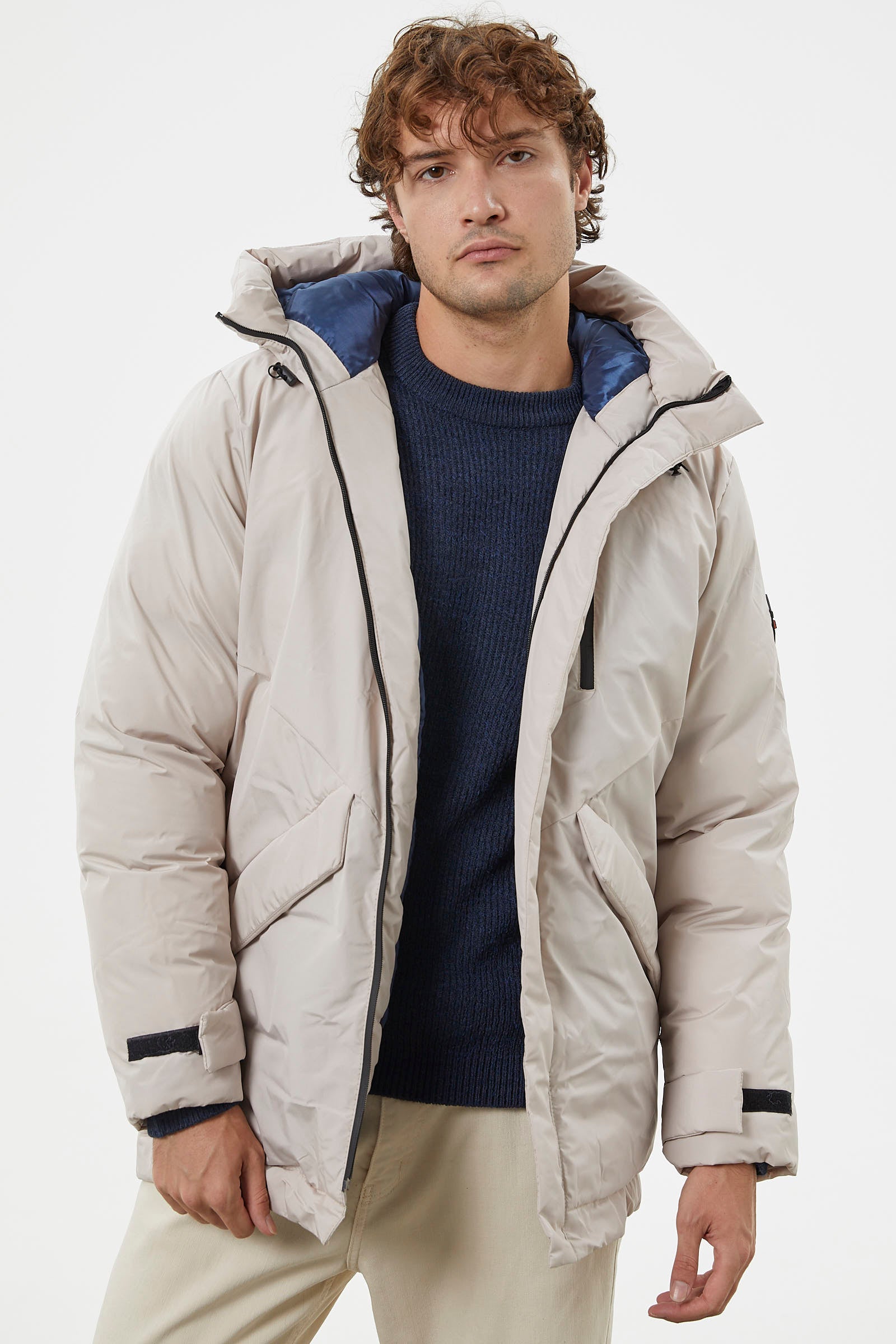 Kapüşonlu Kol Detaylı Şişme Mont - Taş (3) Sementa