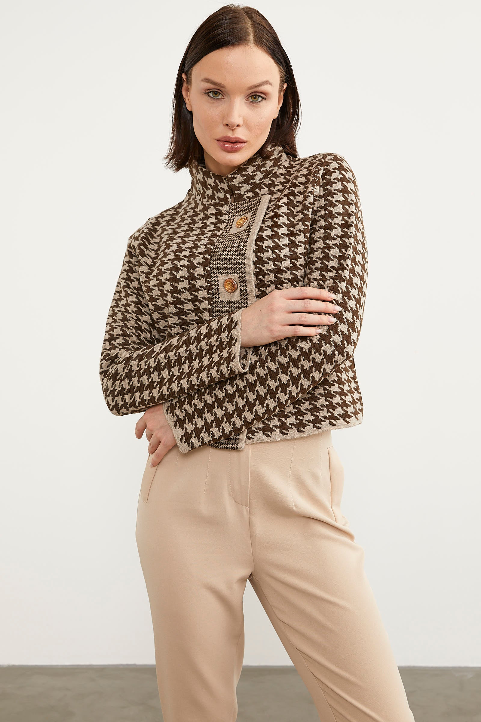 Kazayağı Desenli Dik Yaka Triko Hırka - Vizon (3) Sementa