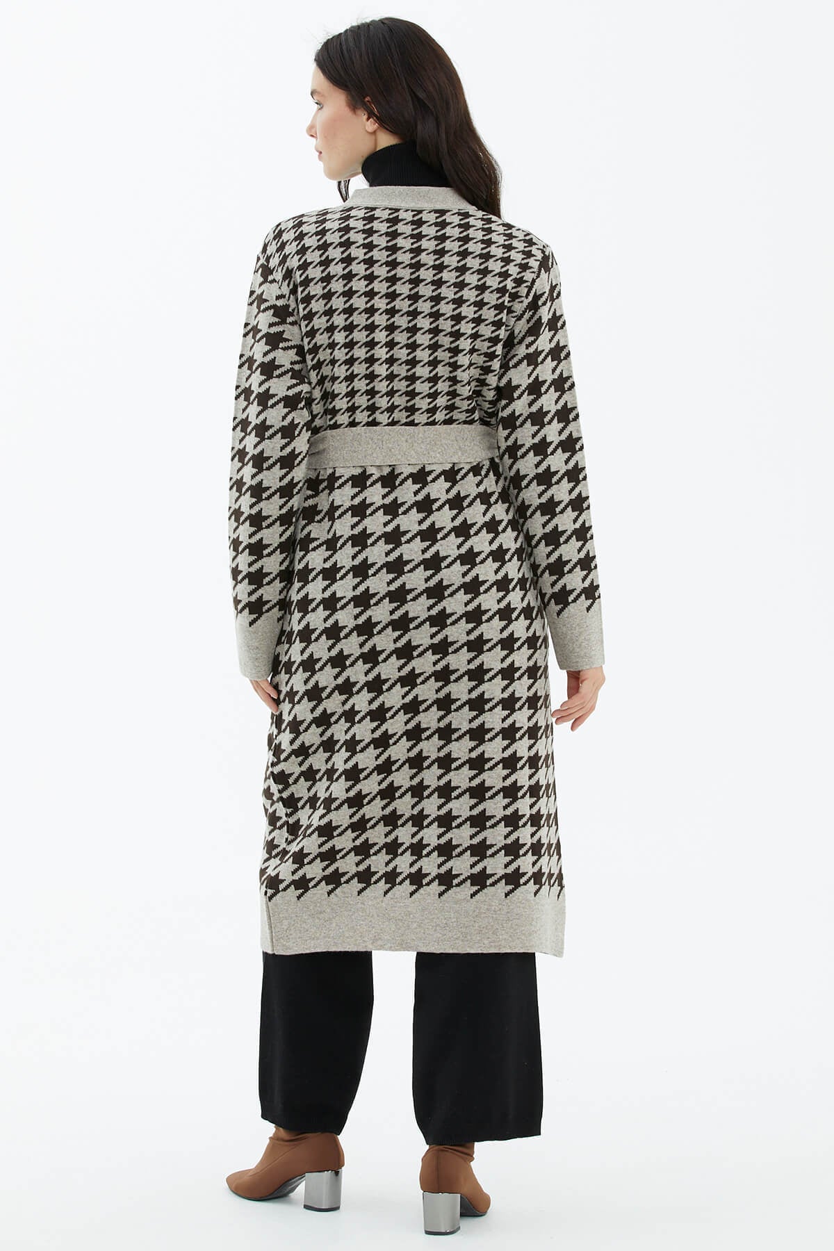 Kazayağı Desenli Uzun Kemerli Triko Hırka - Vizon (5) Sementa