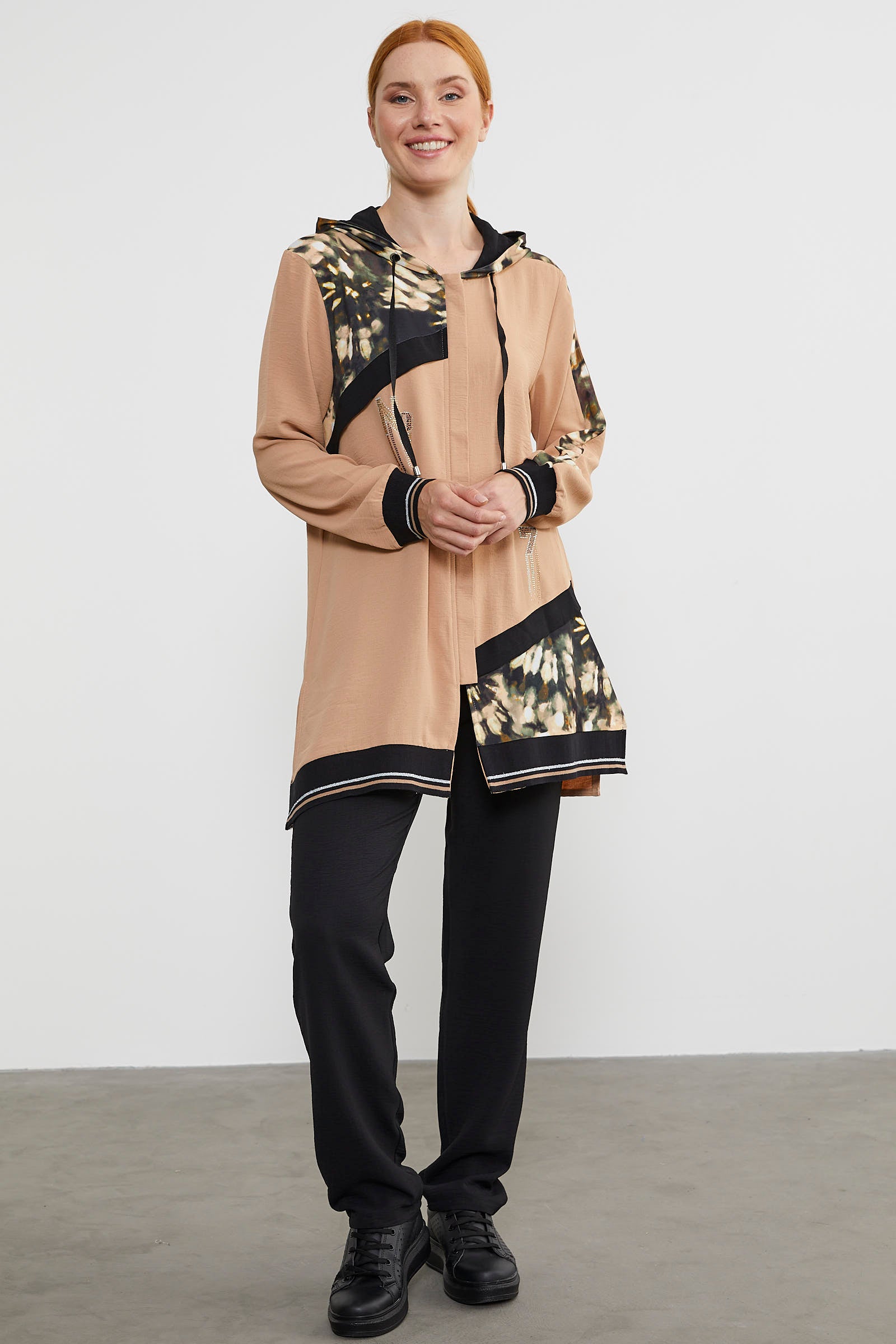 Kumaş Garnili Kapüşonlu Krep Takım - Bej (2) Sementa