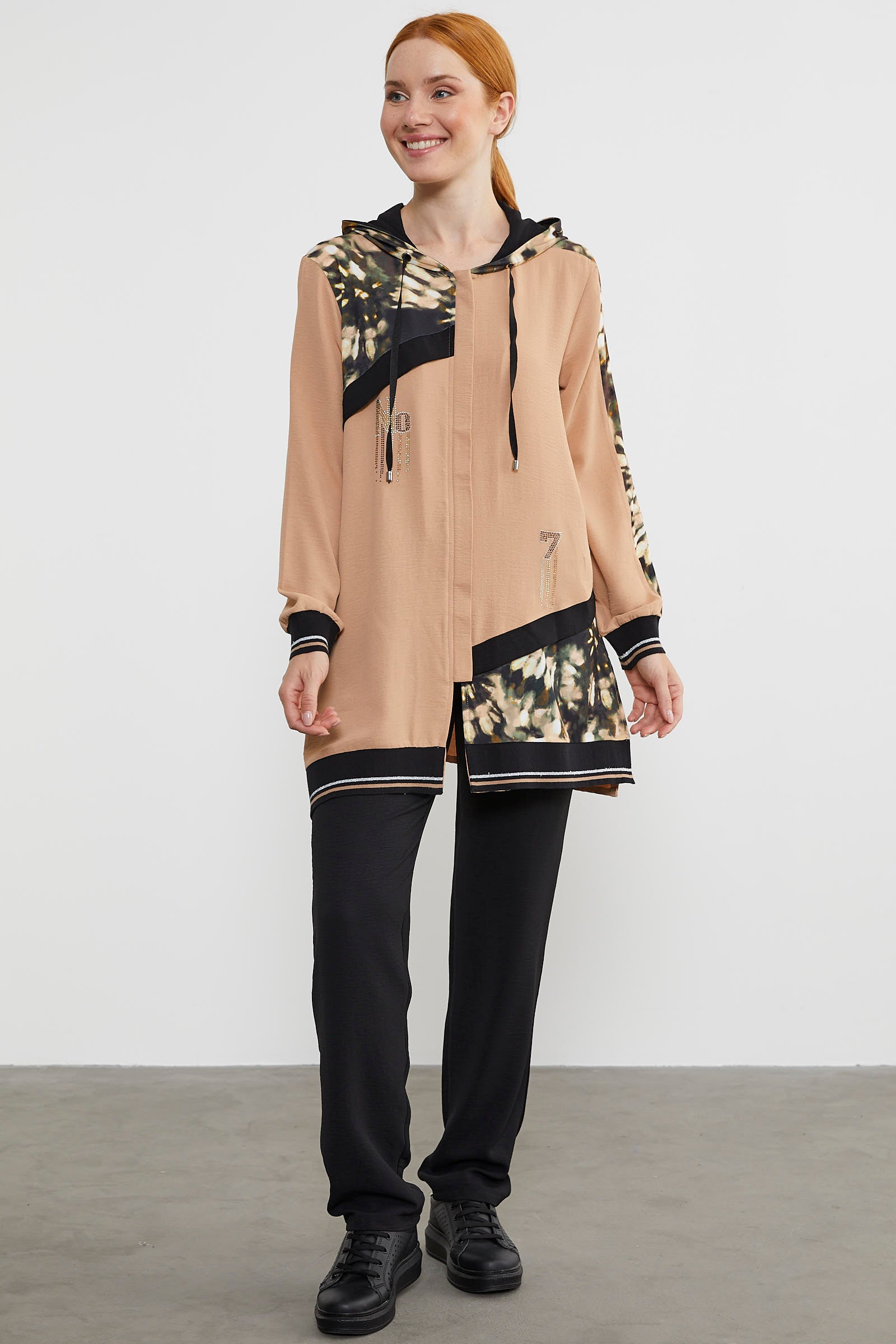 Kumaş Garnili Kapüşonlu Krep Takım - Bej (3) Sementa