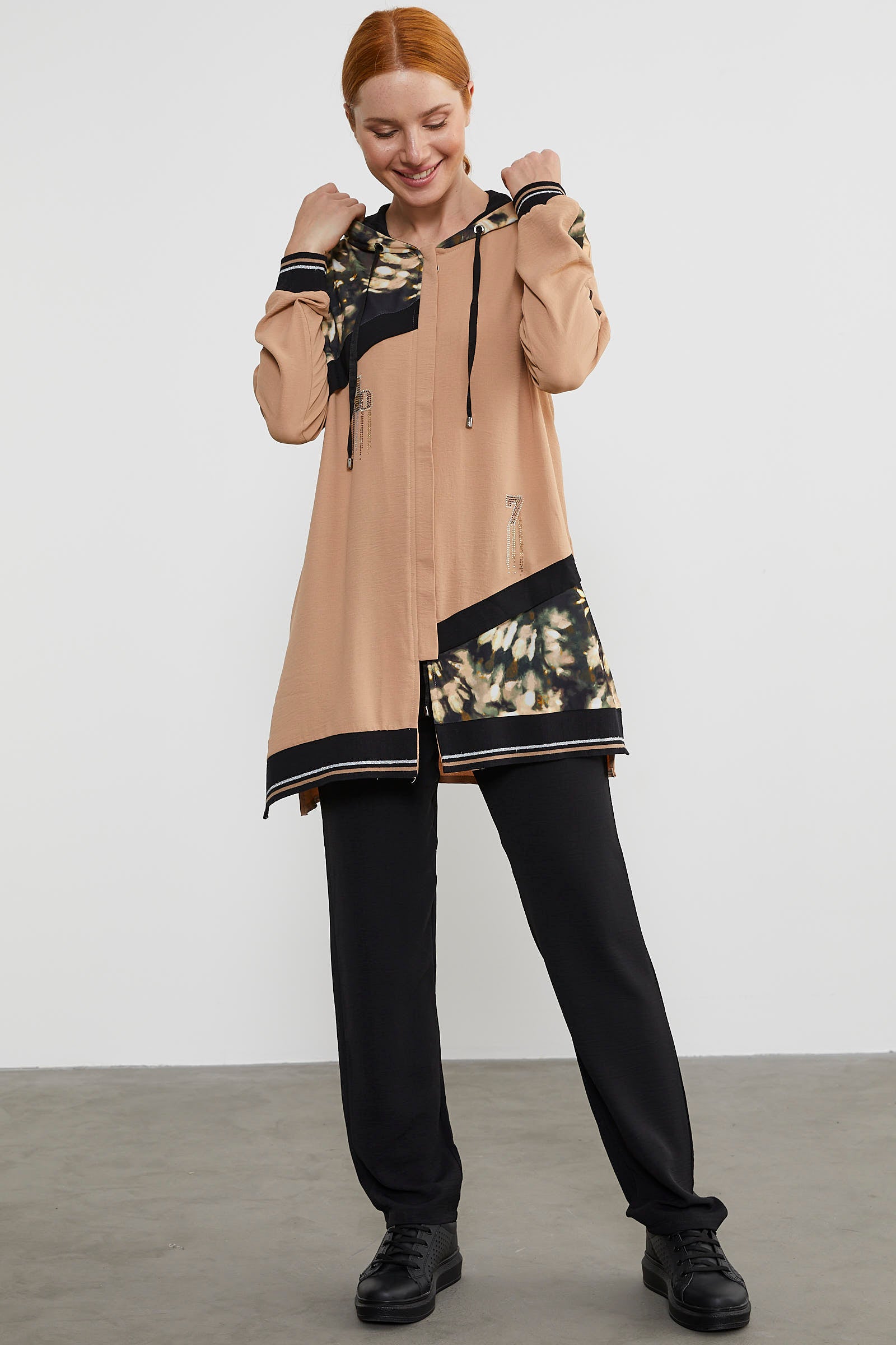 Kumaş Garnili Kapüşonlu Krep Takım - Bej (4) Sementa