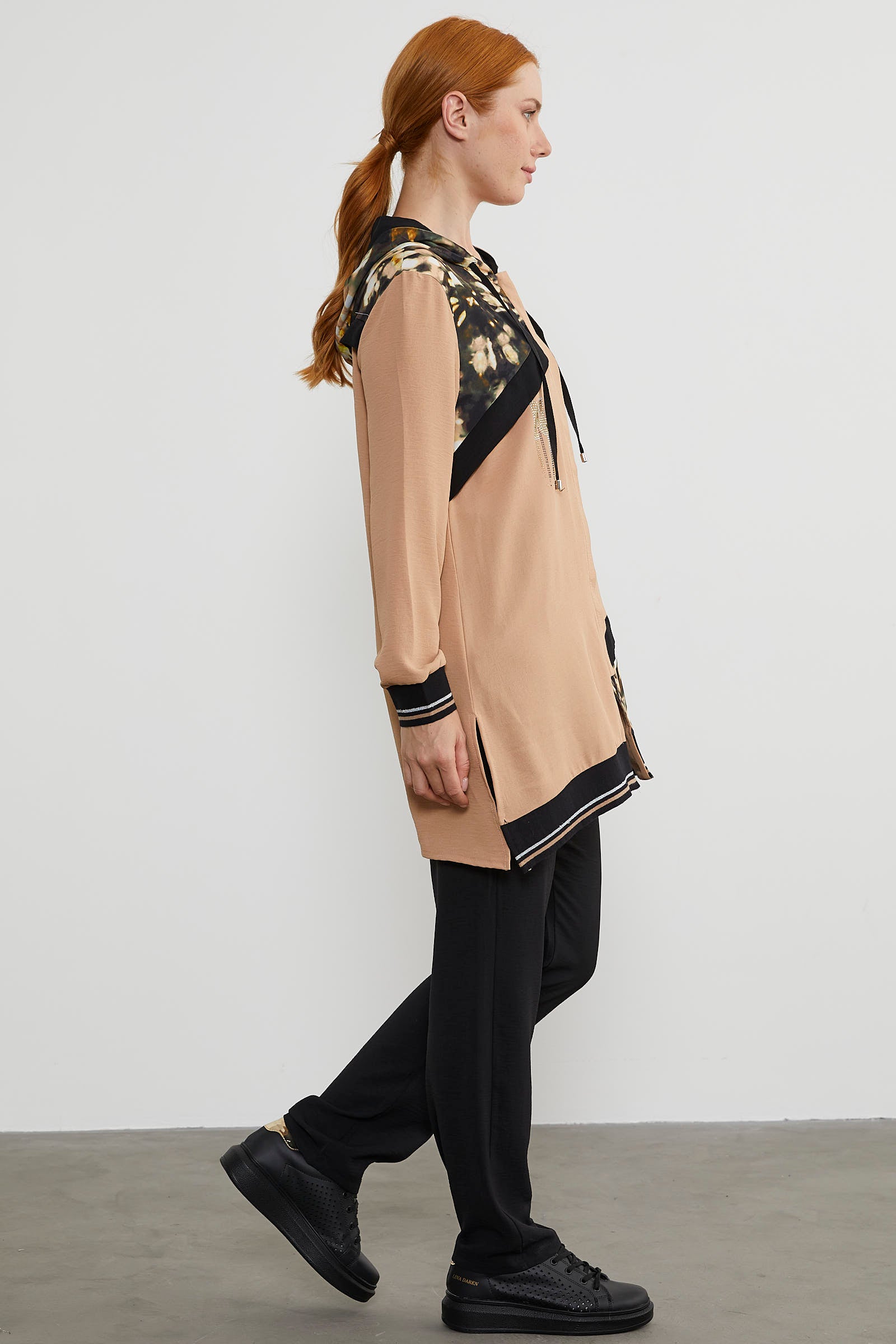 Kumaş Garnili Kapüşonlu Krep Takım - Bej (5) Sementa