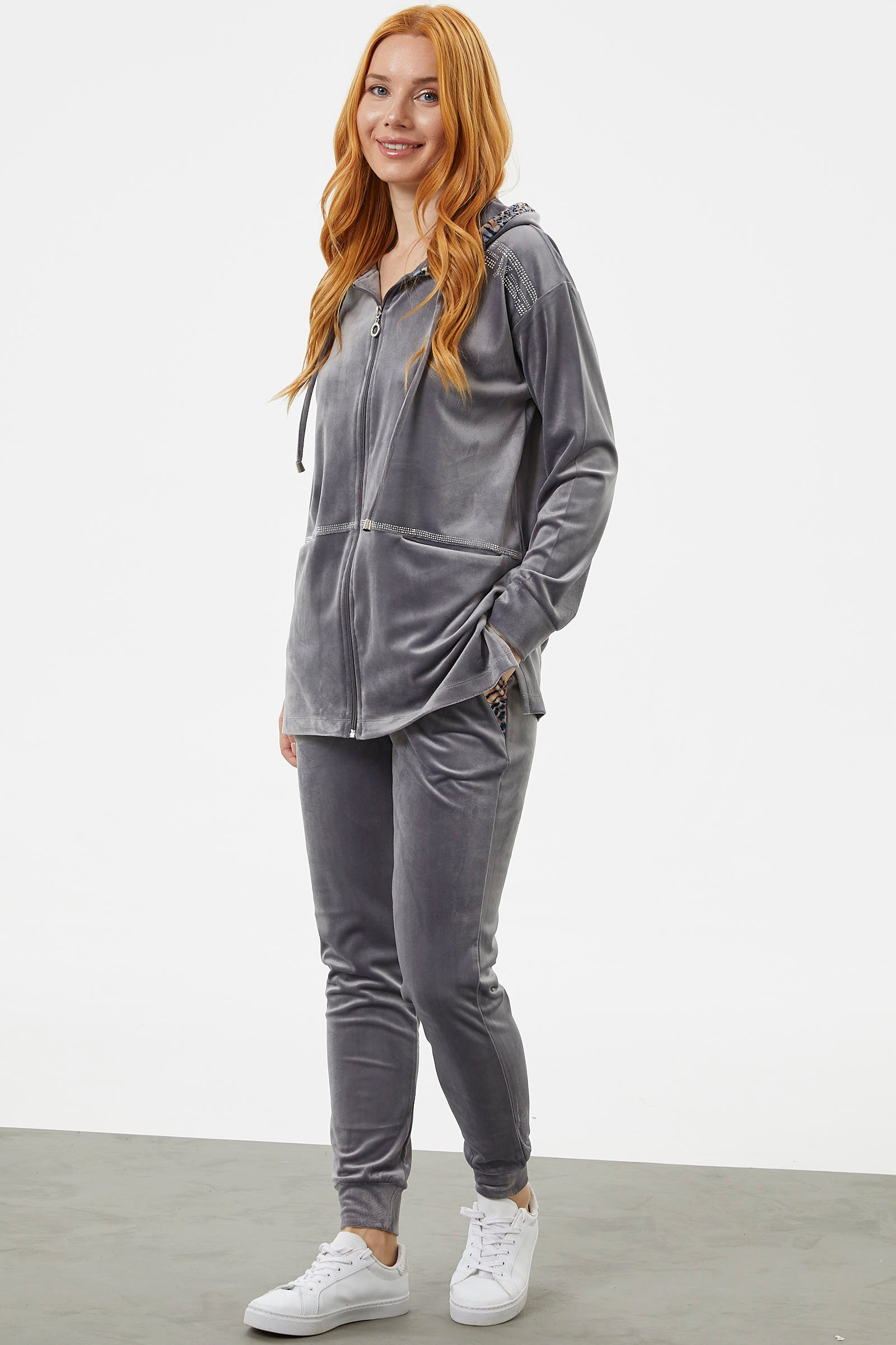 Leopar Detaylı Taşlı Kadife Eşofman Takım - Gri (4) Sementa