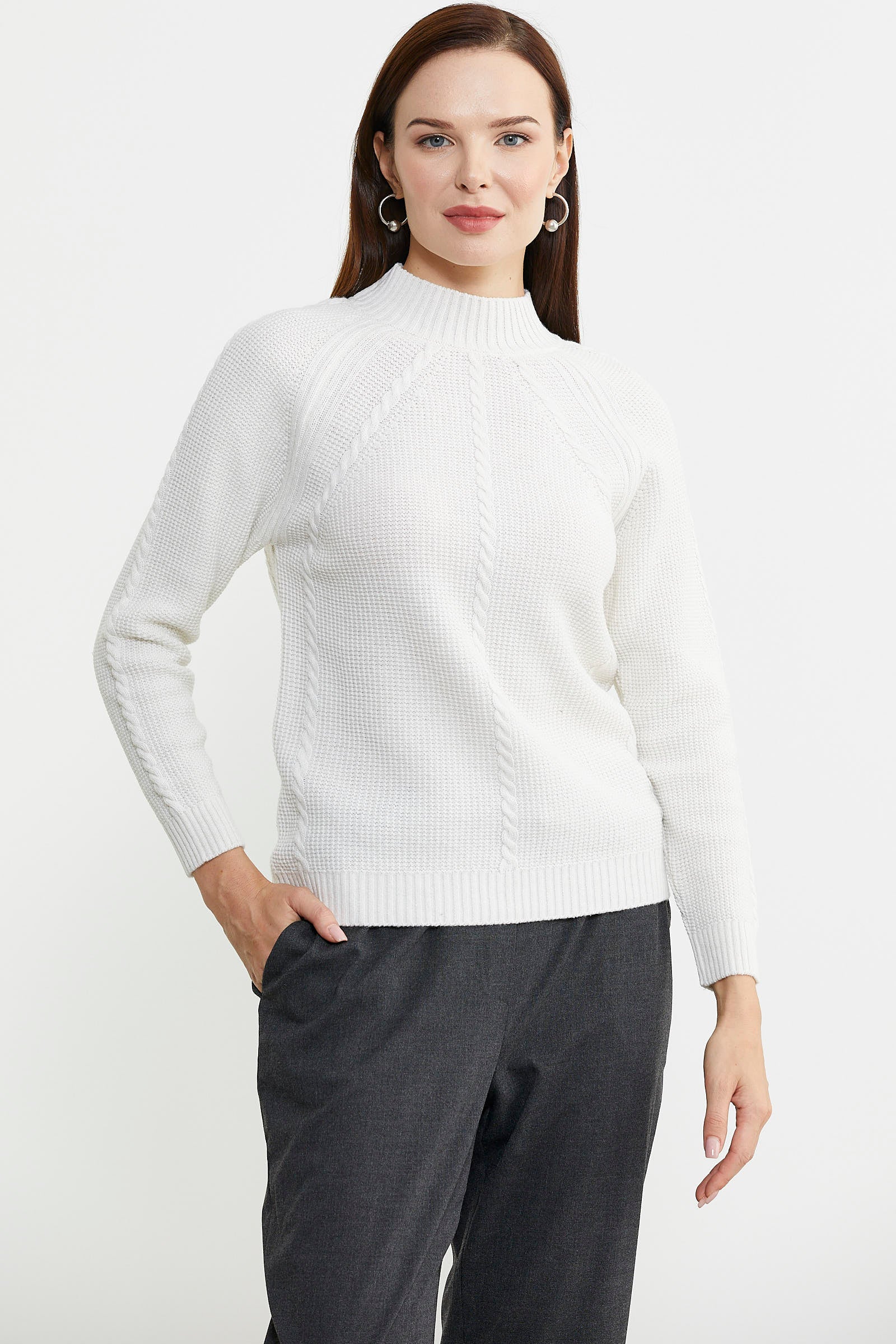 Yünlü Motif Detaylı Dik Yaka Triko Kazak - Kemik - Sementa