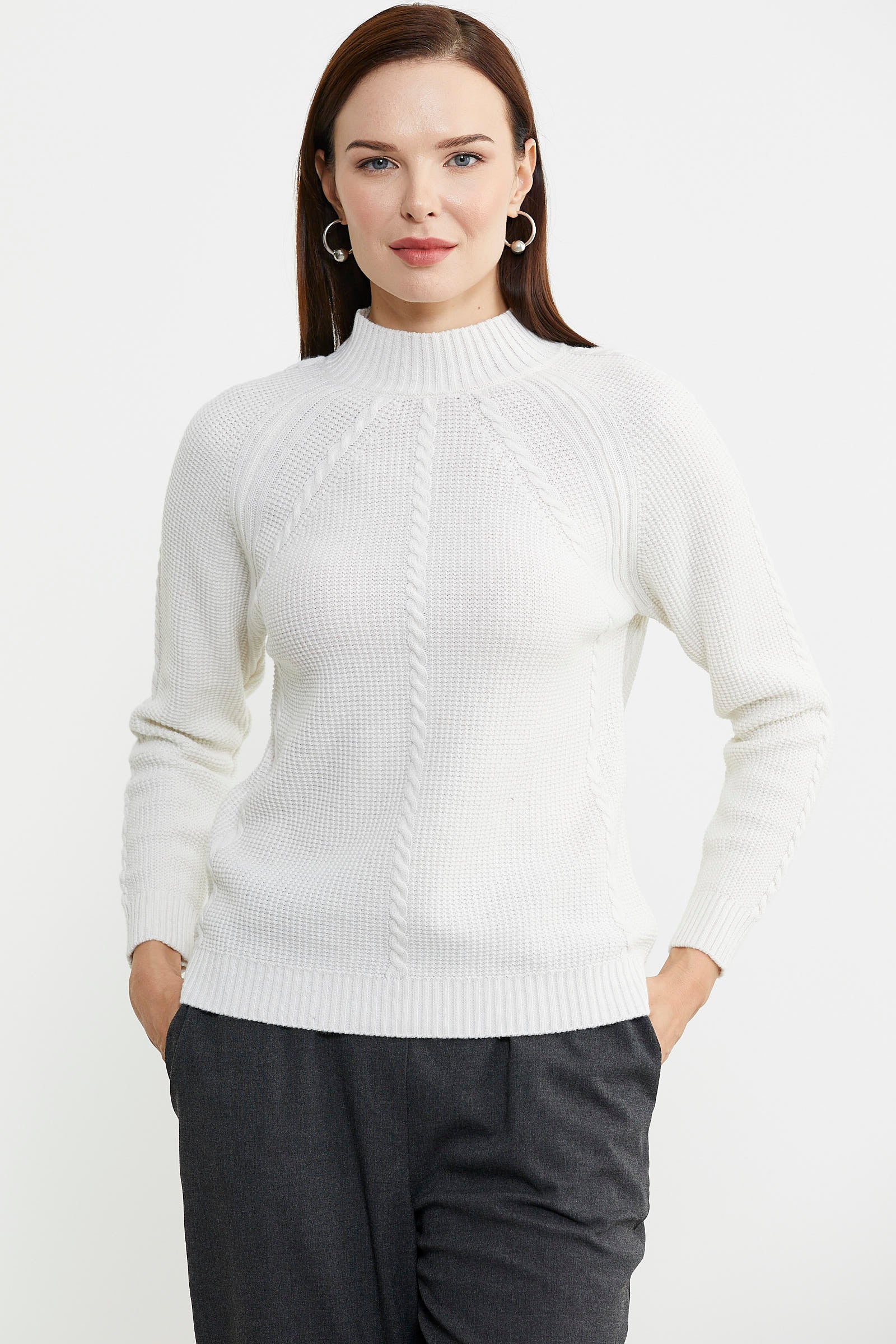 Yünlü Motif Detaylı Dik Yaka Triko Kazak - Kemik - Sementa