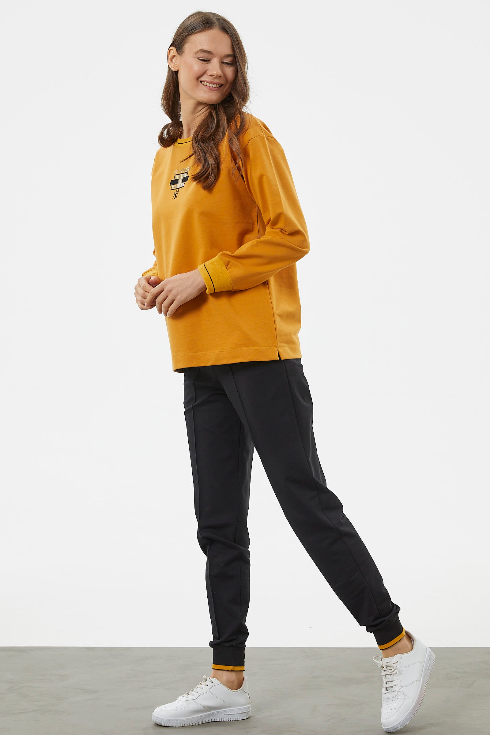 Nakış Detaylı Oversize Eşofman Takım - Hardal (3) Sementa