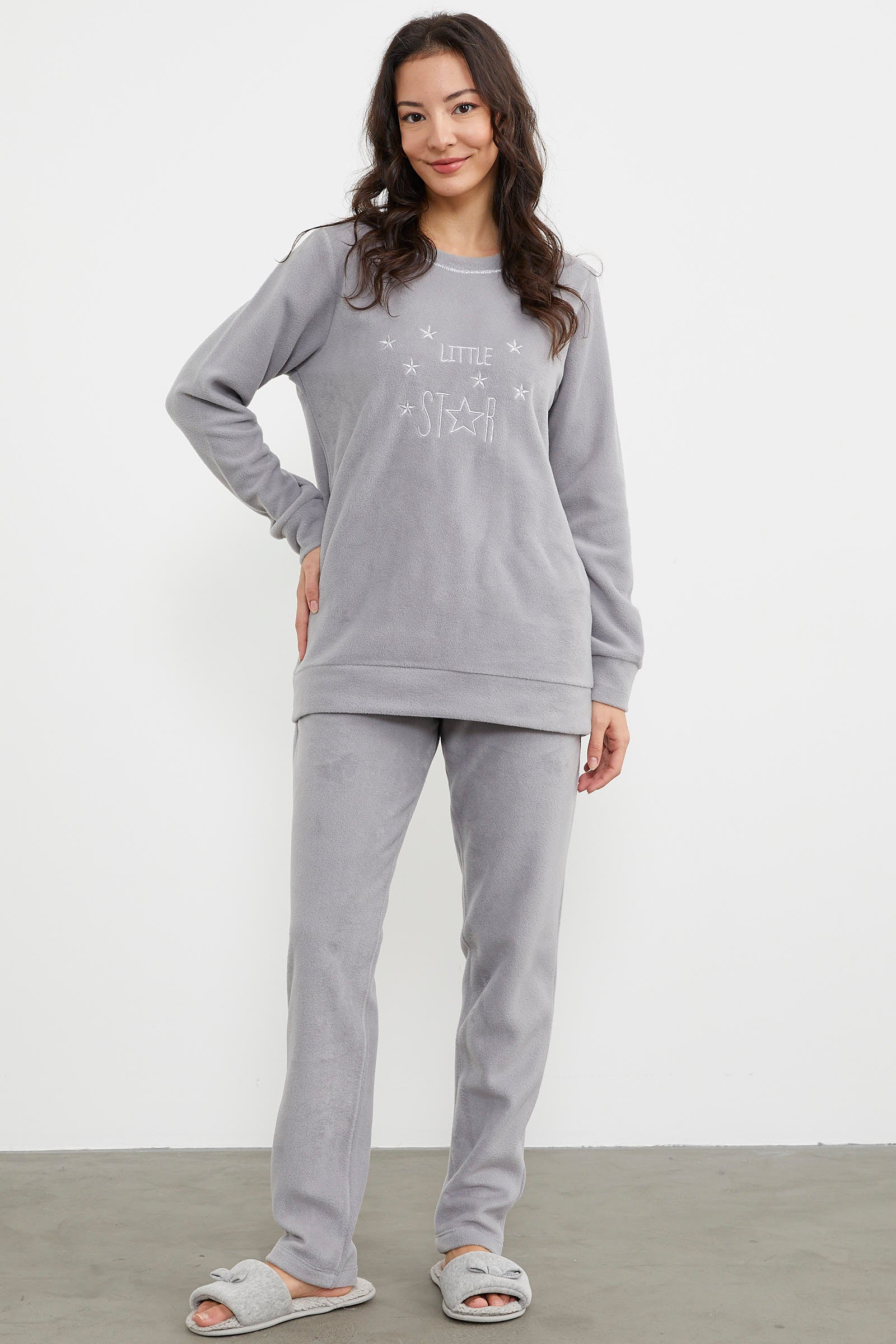Nakış Detaylı Polar Pijama Takım - Gri (3) Sementa