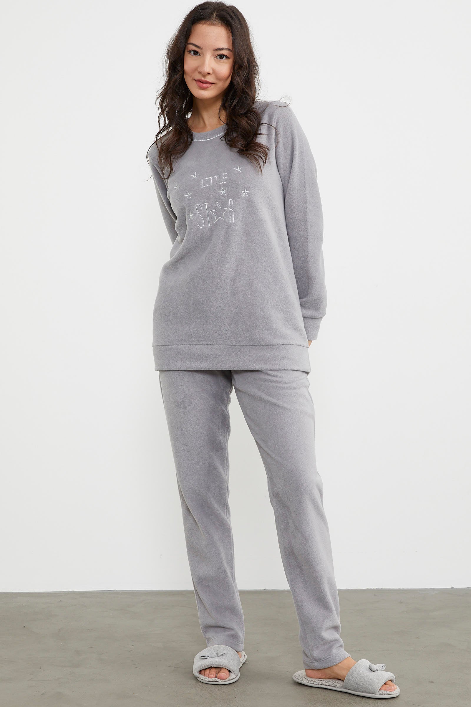 Nakış Detaylı Polar Pijama Takım - Gri (4) Sementa