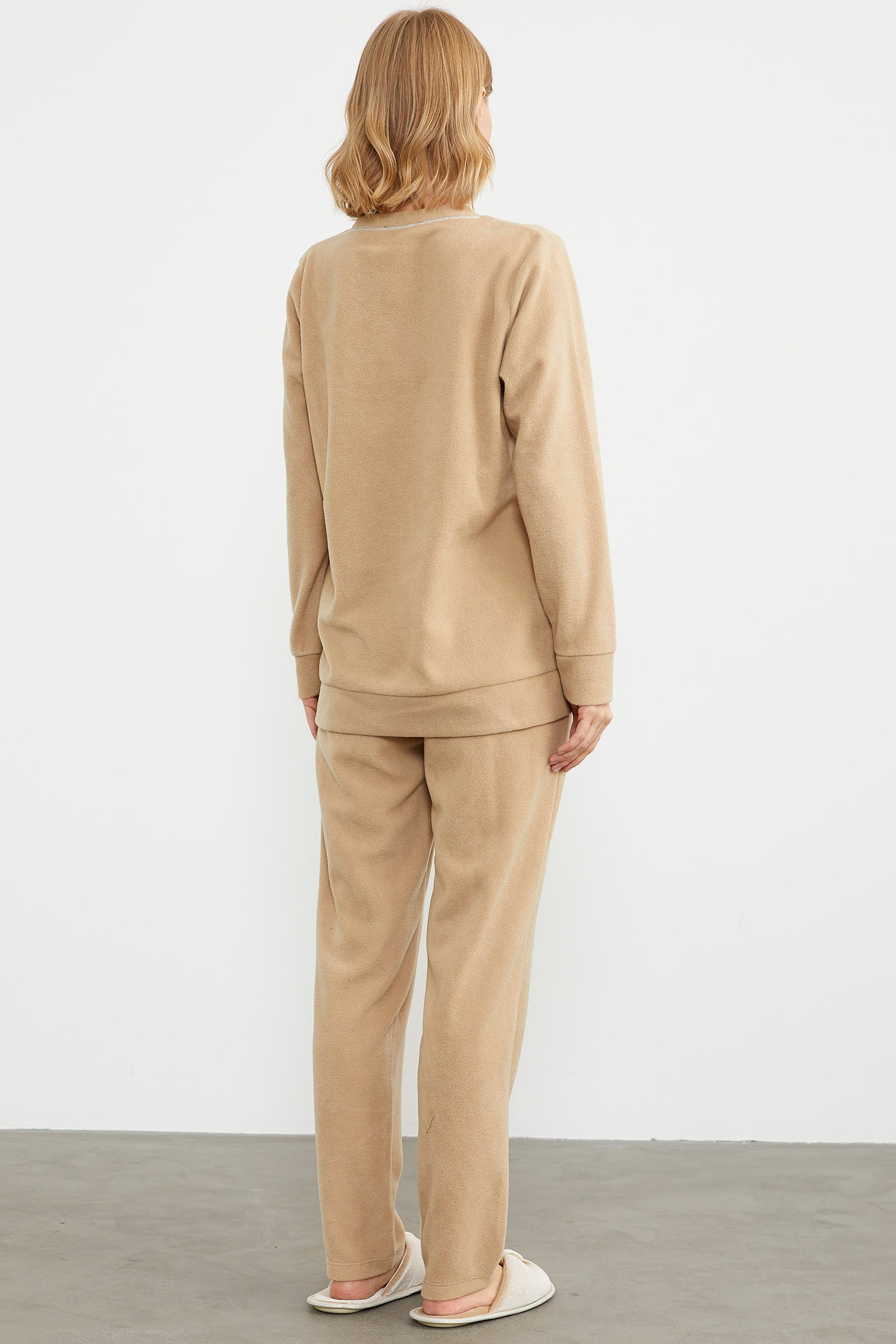 Nakış Detaylı Polar Pijama Takım - Kamel (5) Sementa