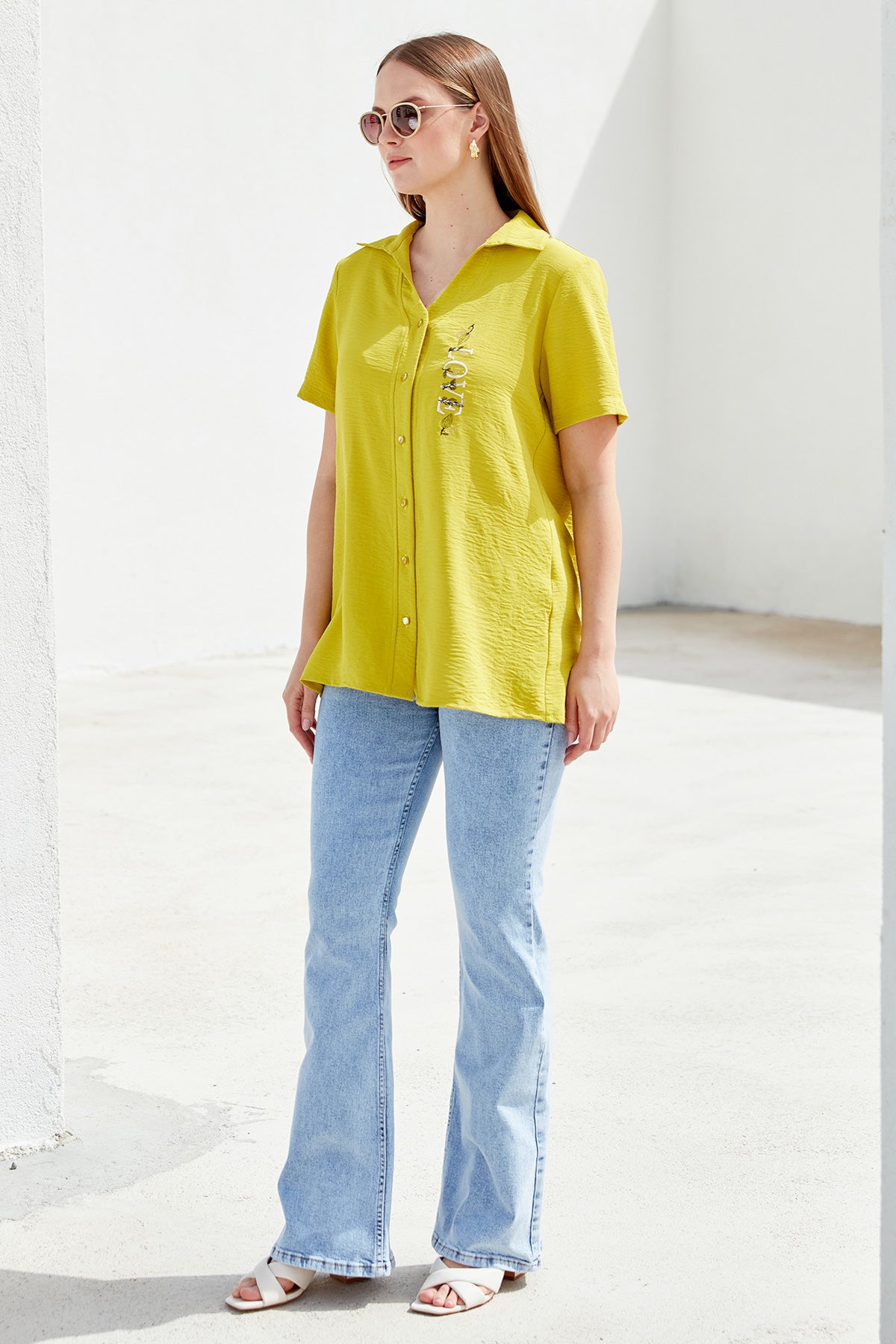 Nakış Detaylı Kısa Kol Krep Gömlek - Fıstık Yeşili (2) Sementa