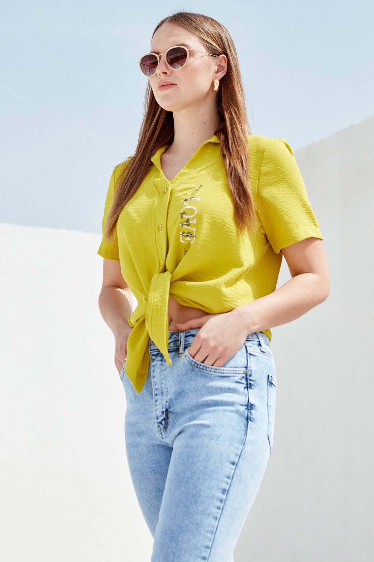 Nakış Detaylı Kısa Kol Krep Gömlek - Fıstık Yeşili (6) Sementa