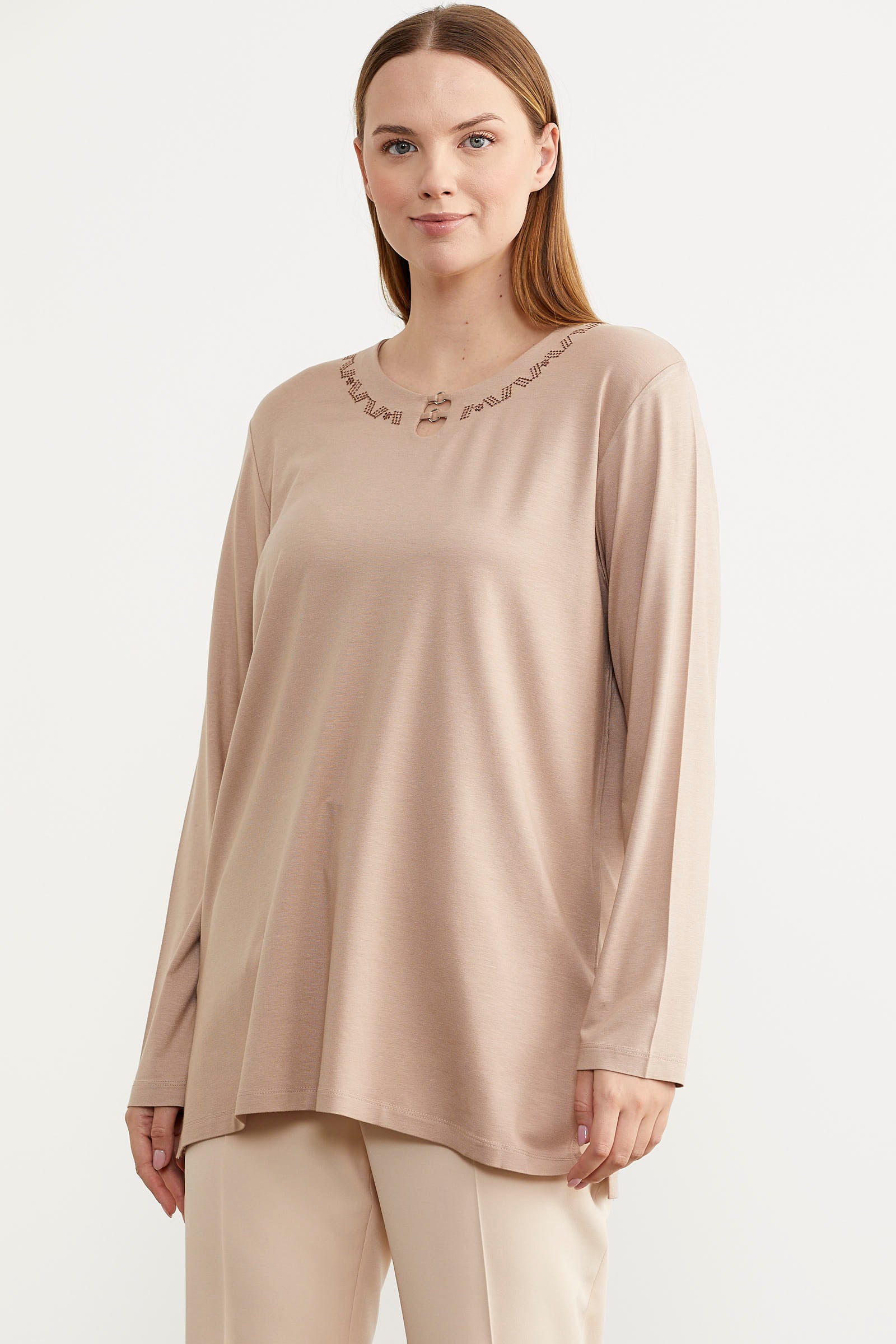 Nakış Yakalı Uzun Kol Penye Tişört - Bej (2) Sementa