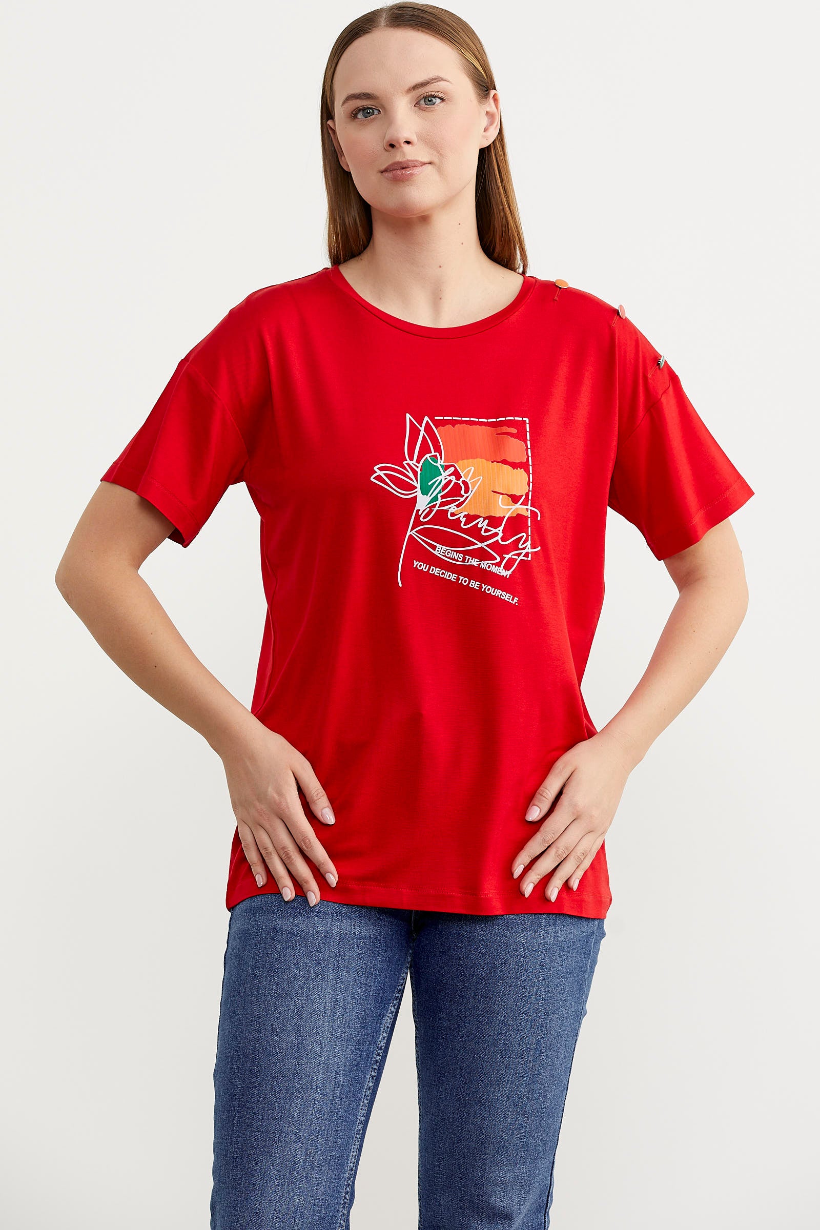 Omuz Düğme Detaylı Baskılı Tişört - Kırmızı (2) Sementa