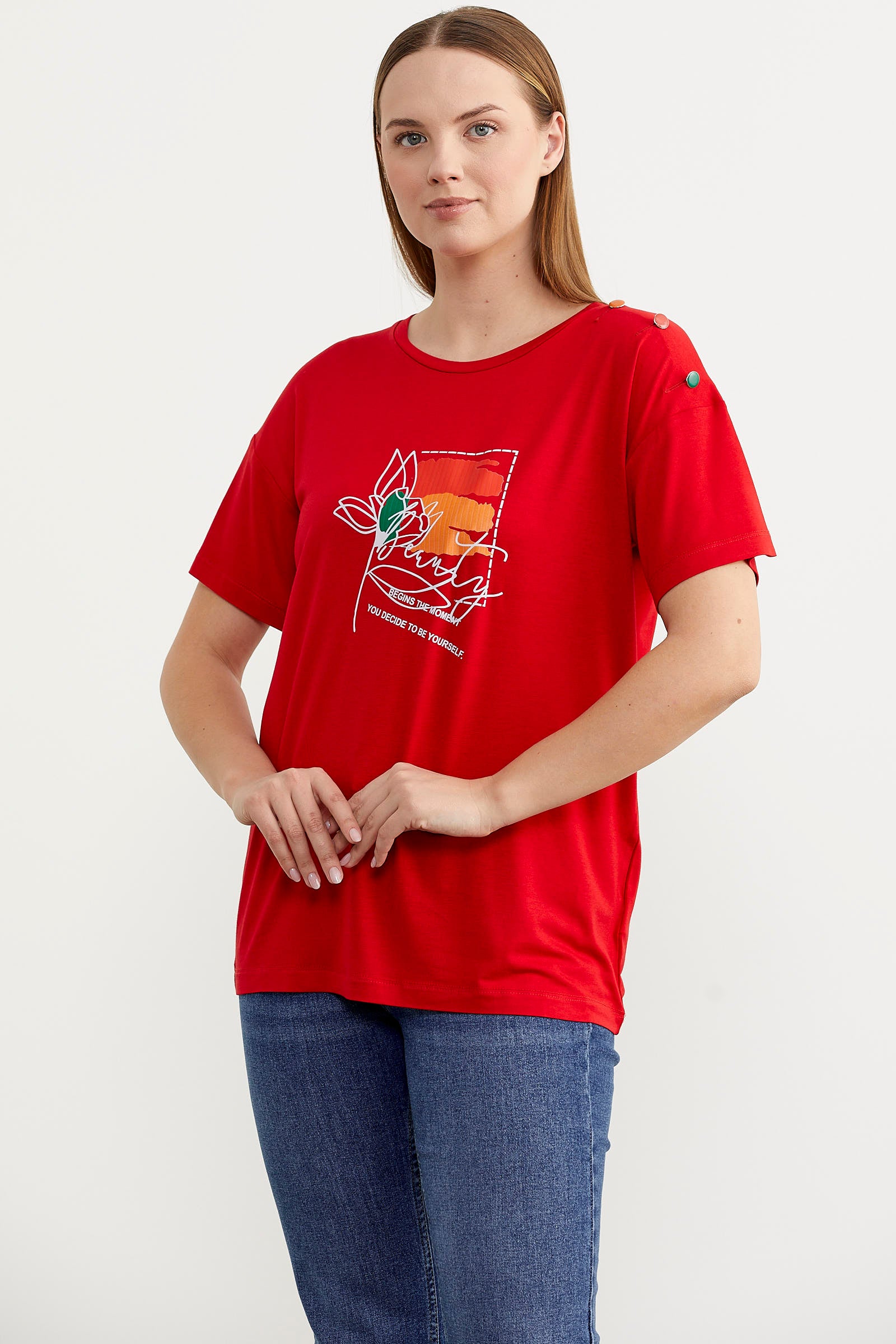 Omuz Düğme Detaylı Baskılı Tişört - Kırmızı (3) Sementa