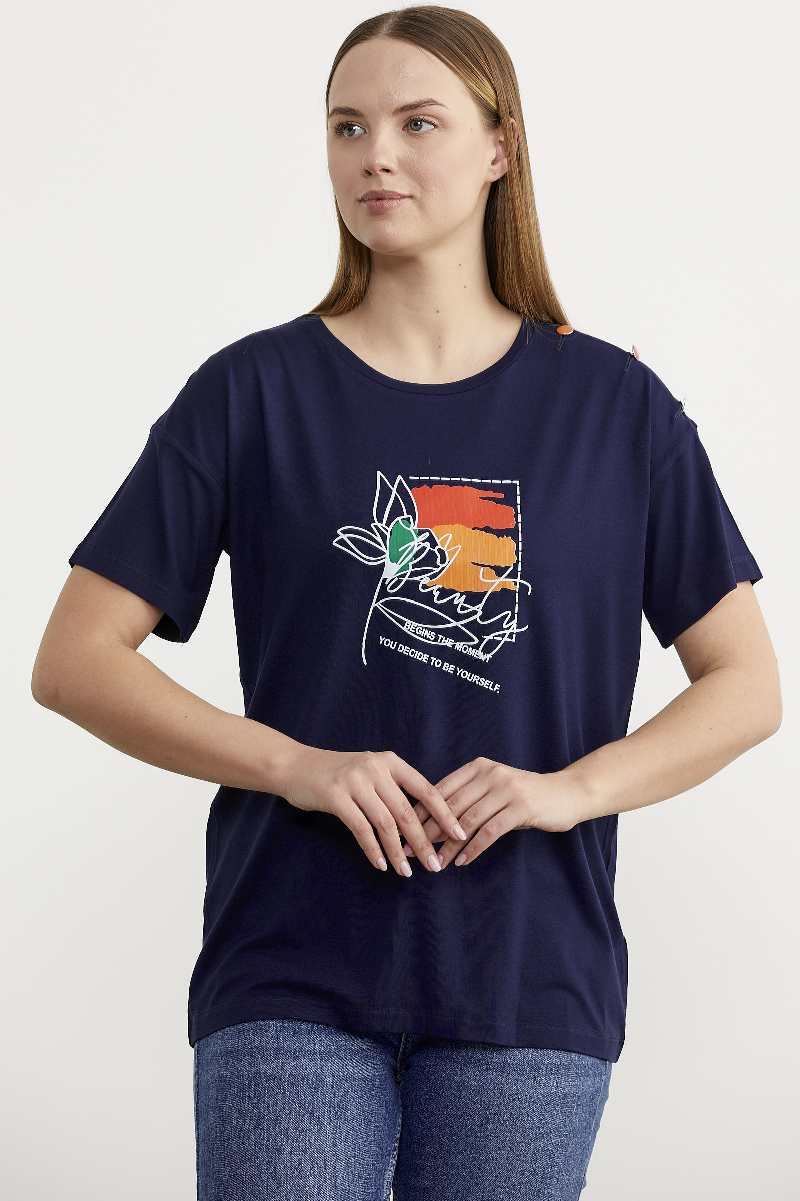 Omuz Düğme Detaylı Baskılı Tişört - Lacivert (2) Sementa