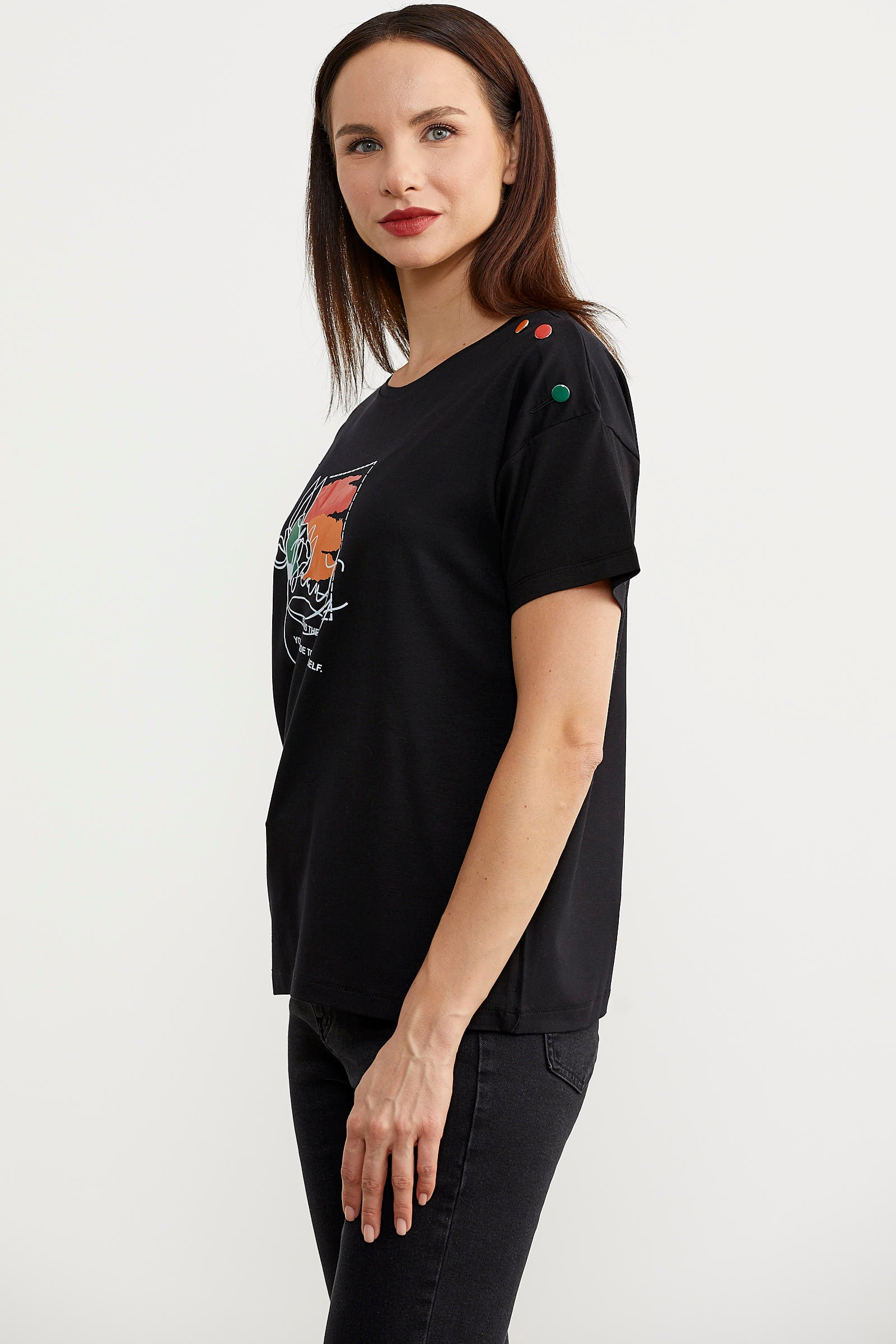 Omuz Düğme Detaylı Baskılı Tişört - Siyah (3) Sementa