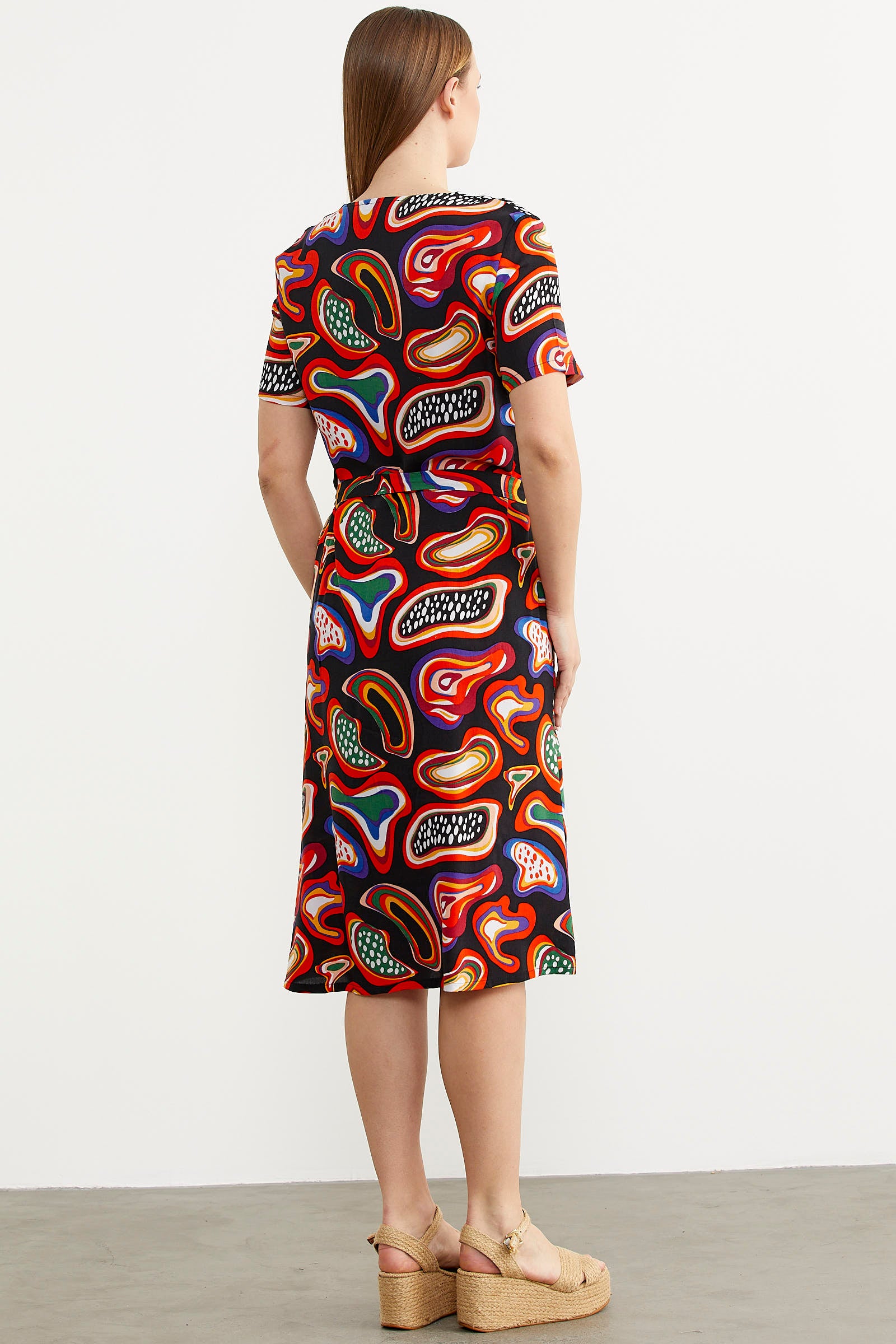 Önden Düğmeli Desenli Viskon Elbise - Siyah (6) Sementa