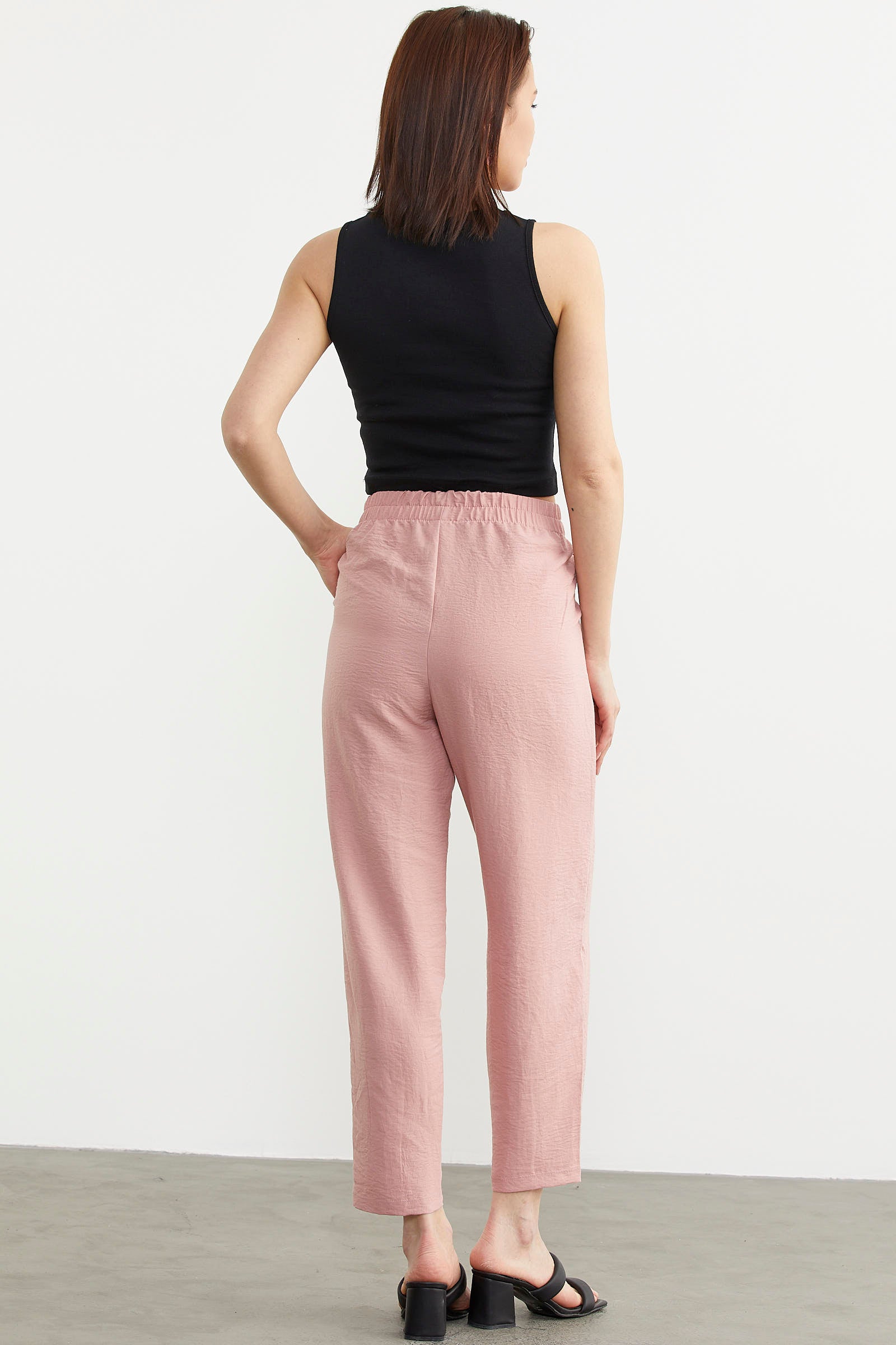 Paça Büzgü Detaylı Krep Pantolon - Pembe (6) Sementa