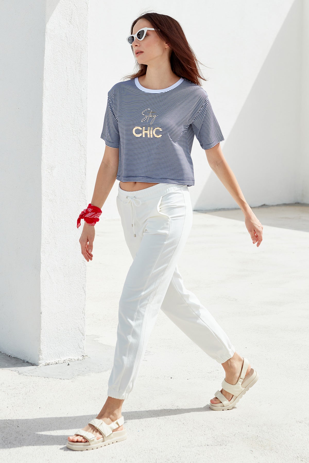 Parlak Baskılı Çizgili Crop Tişört - Lacivert (3) Sementa