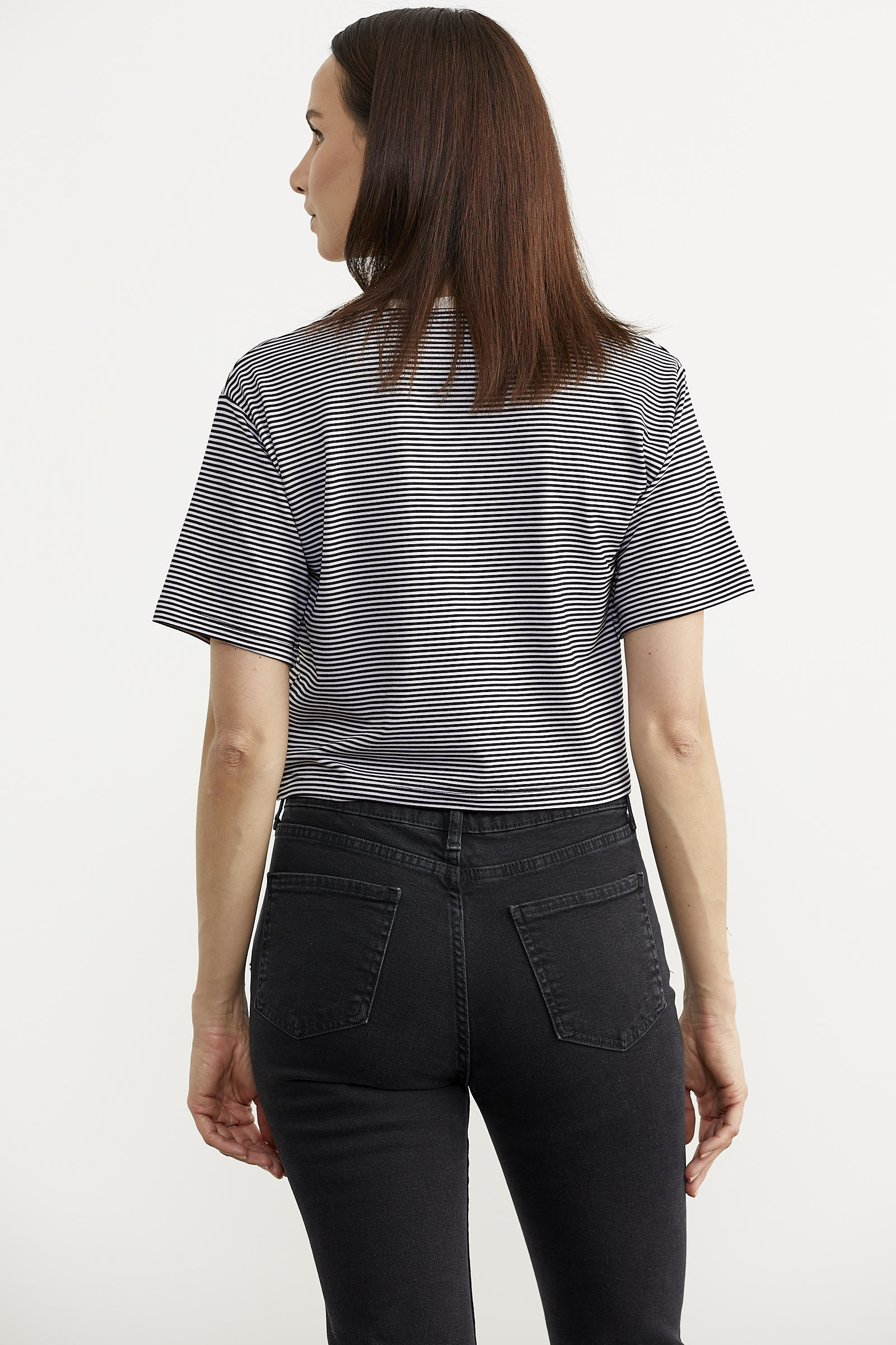 Parlak Baskılı Çizgili Crop Tişört - Siyah (5) Sementa