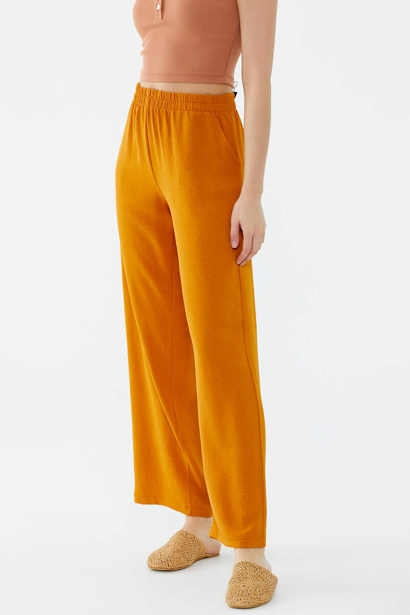 Rahat Kalıp Dökümlü Krep Pantolon - Tarçın (2) Sementa