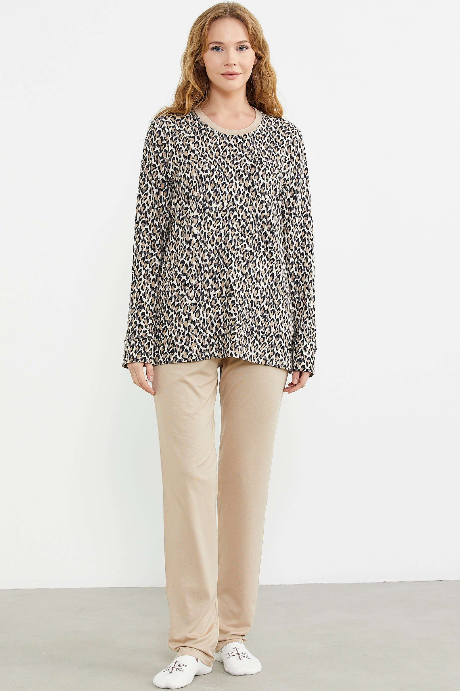 Rahat Kalıp Leopar Kombinli Pijama Takım - Bej - Sementa