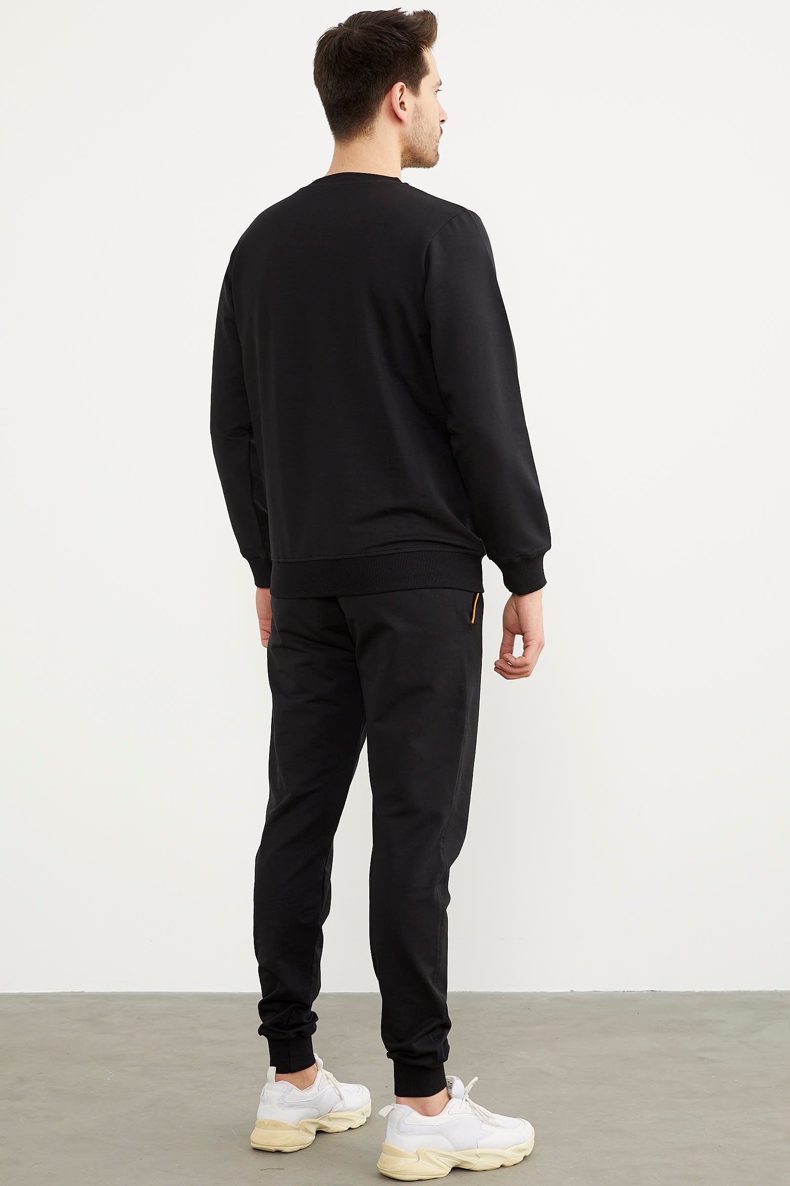 Rahat Kalıp Sıfır Yaka Eşofman Takım - Siyah (4) Sementa