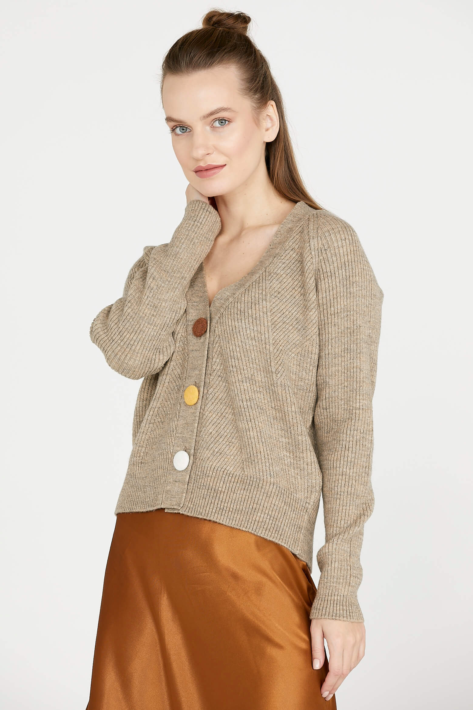 Renkli Düğmeli Triko Hırka - Koyu Bej (3) Sementa