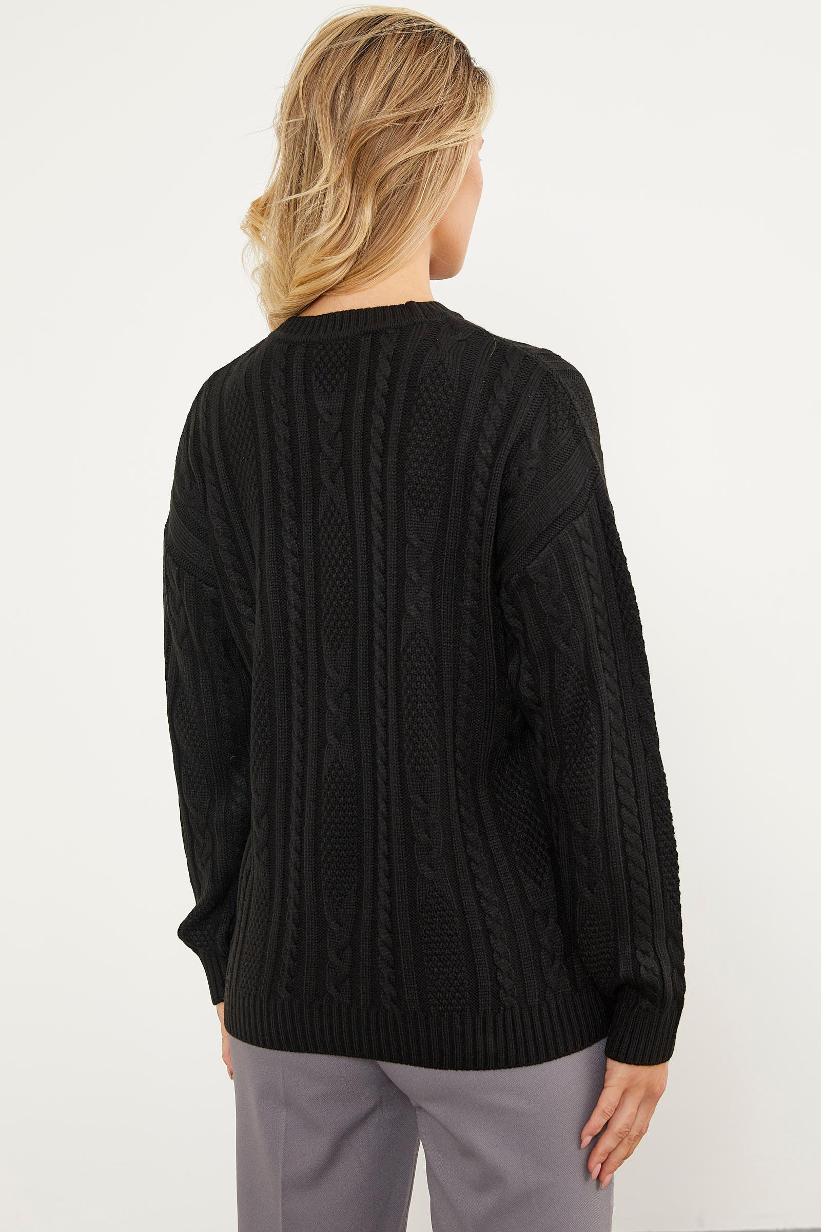 Saç Örgü Detaylı Basic Triko Kazak - Siyah (4) Sementa