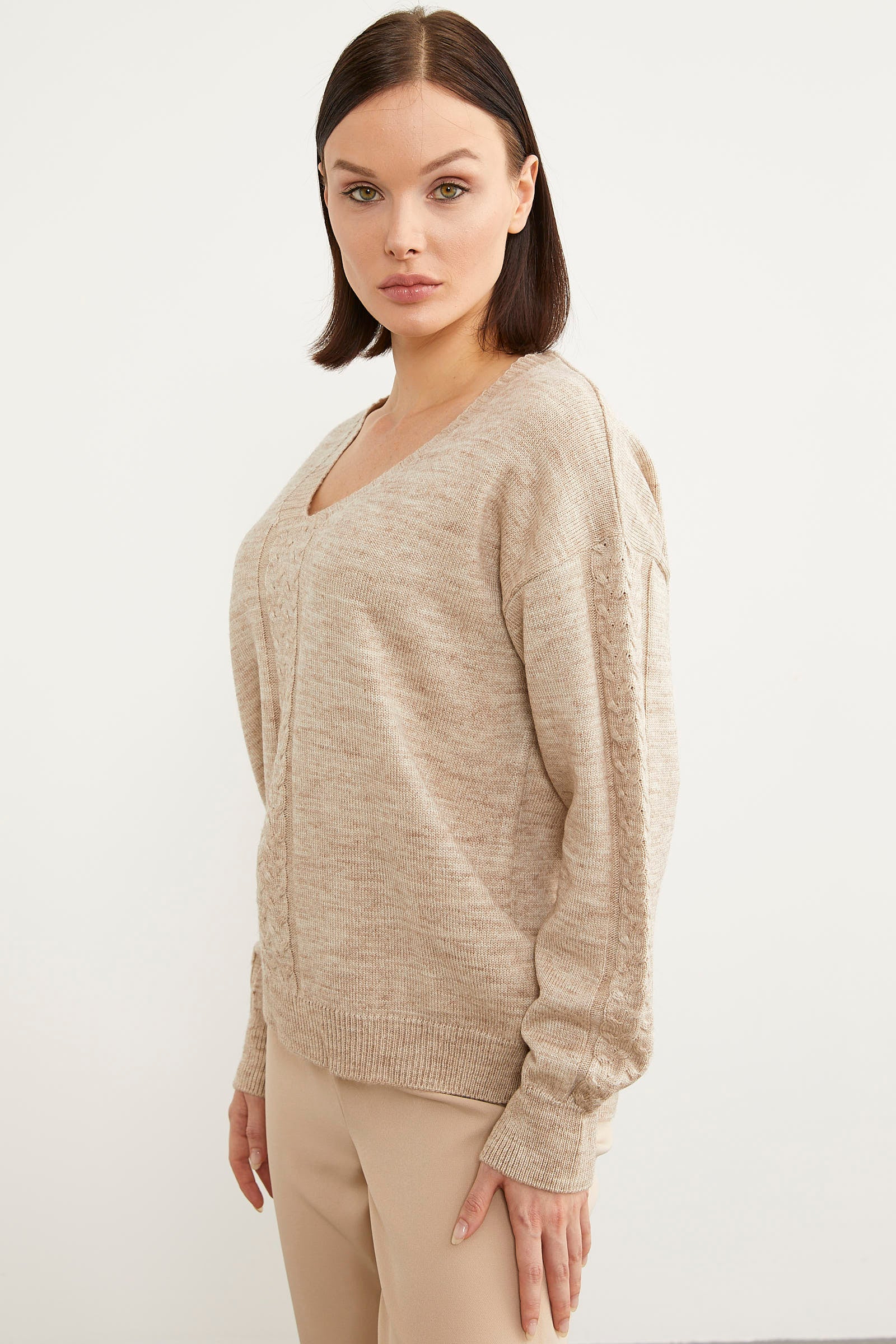 Saç Örgü Detaylı V Yaka Triko Kazak - Bej (5) Sementa