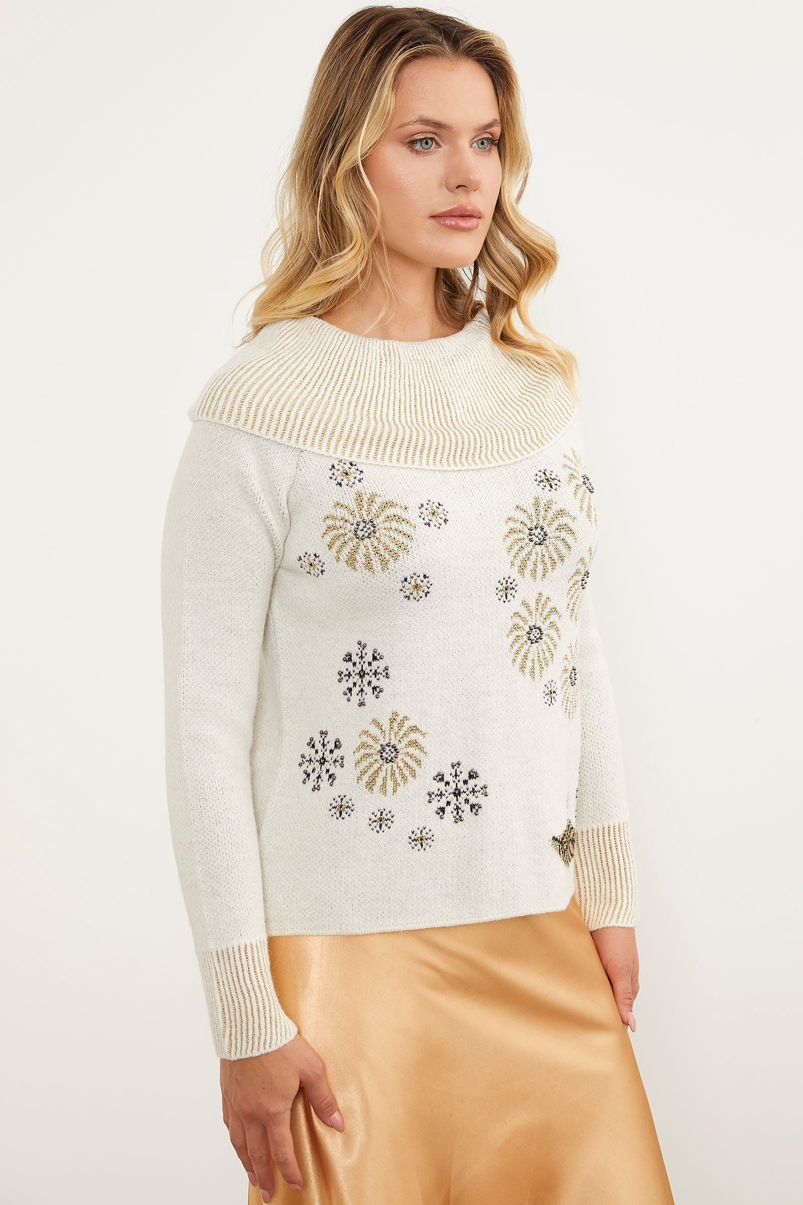 Şal Yaka İnci Zımbalı Triko Kazak - Kemik (3) Sementa