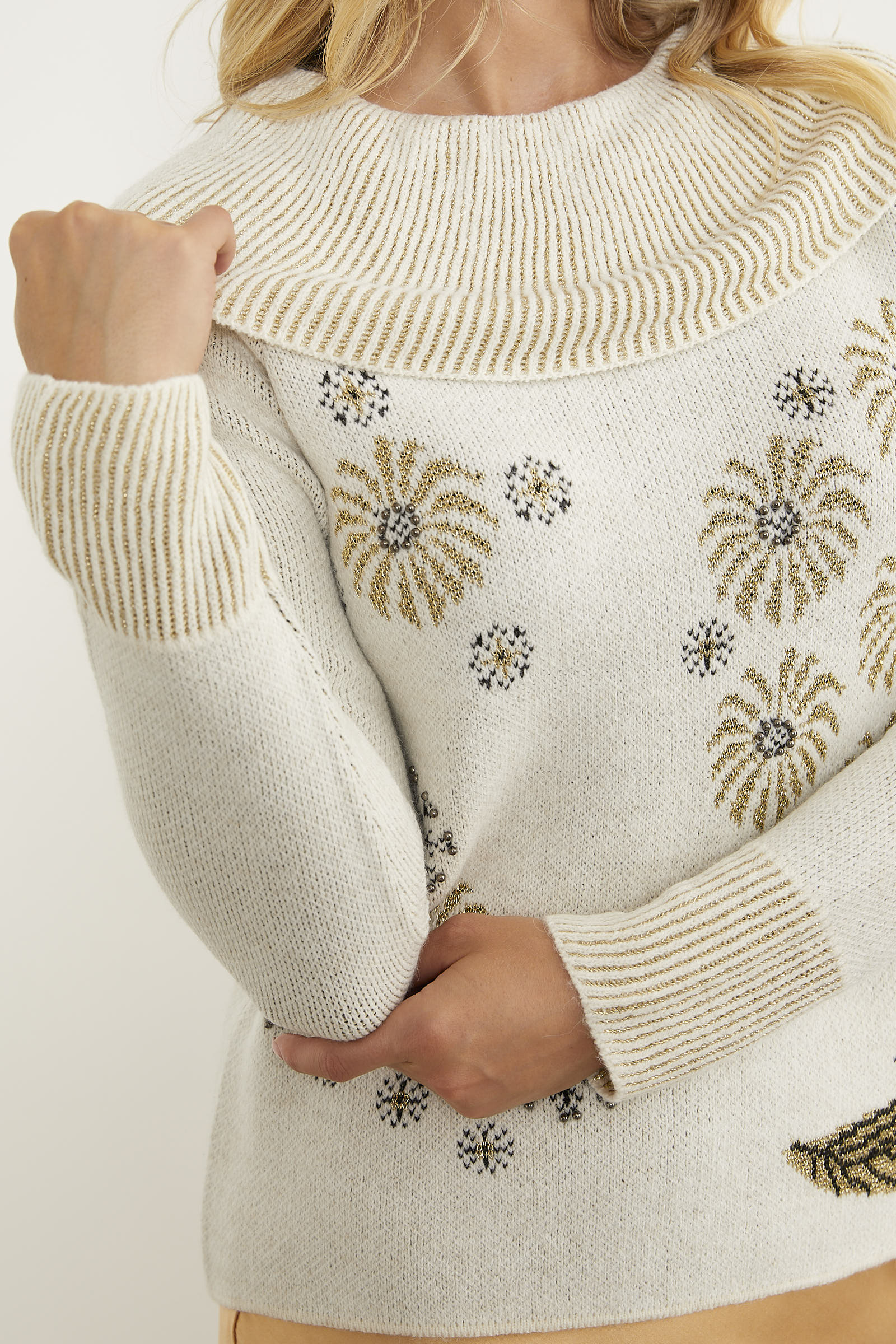 Şal Yaka İnci Zımbalı Triko Kazak - Kemik (5) Sementa