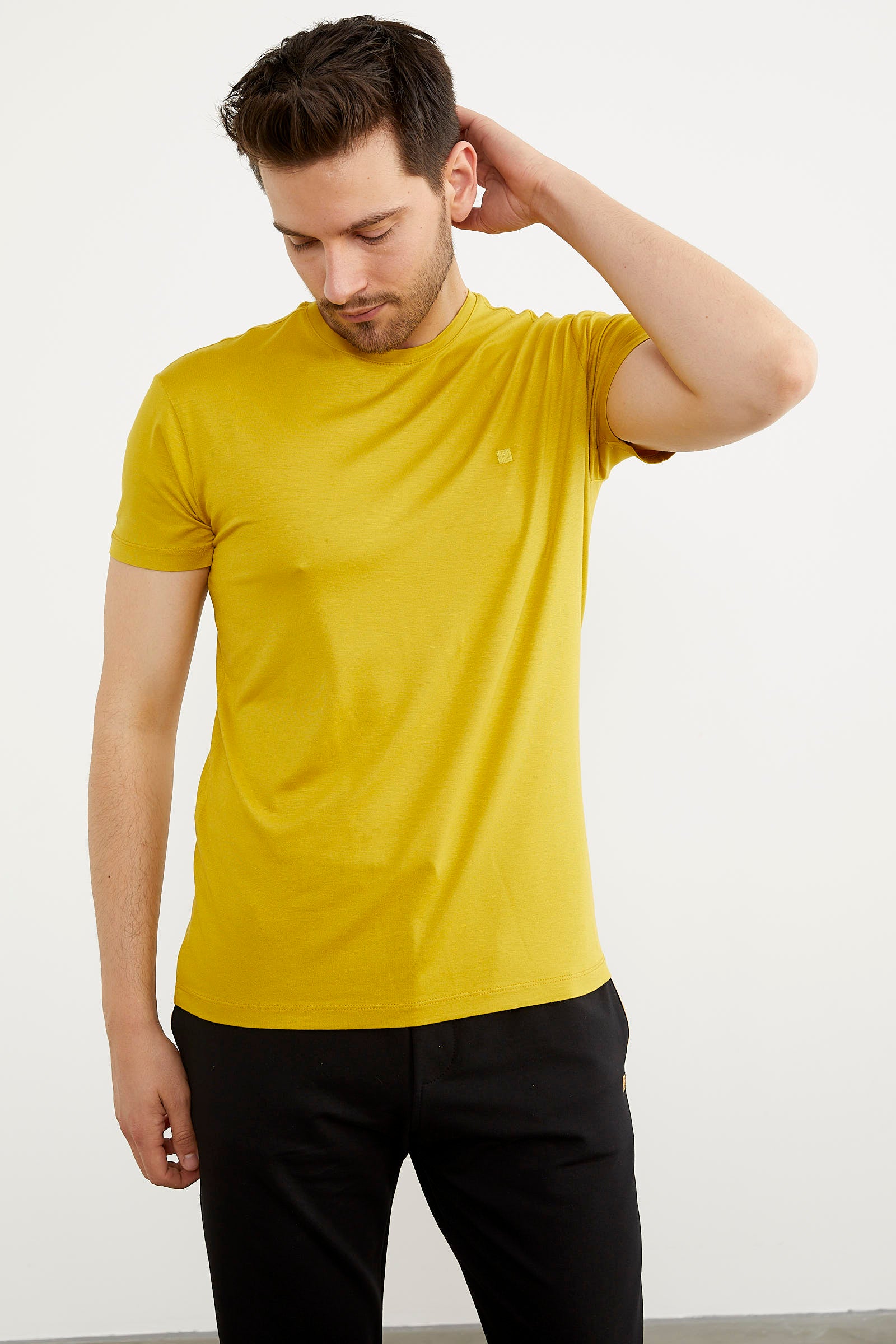 Sıfır Yaka Basic Tişört - Hardal (3) Sementa