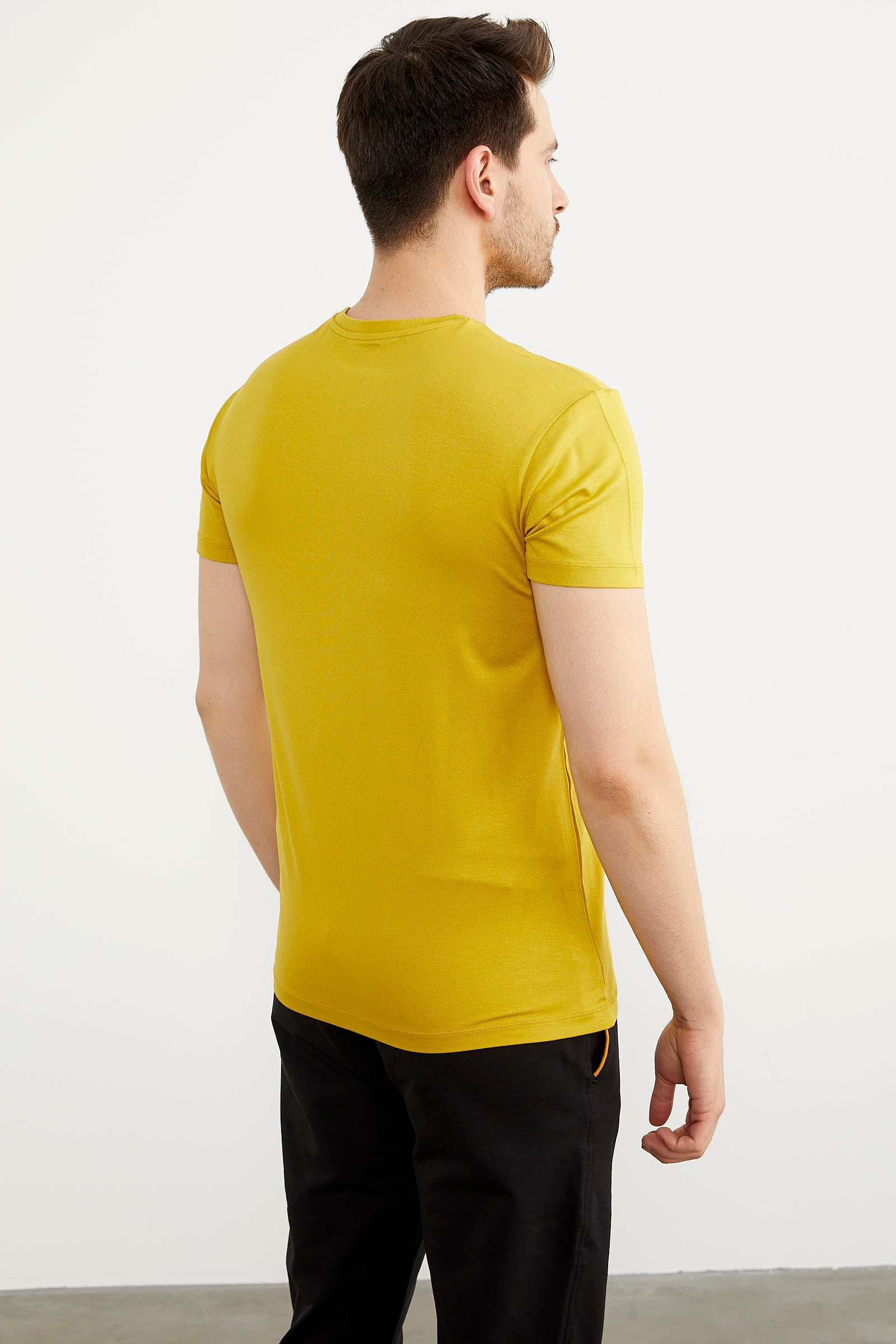 Sıfır Yaka Basic Tişört - Hardal (4) Sementa