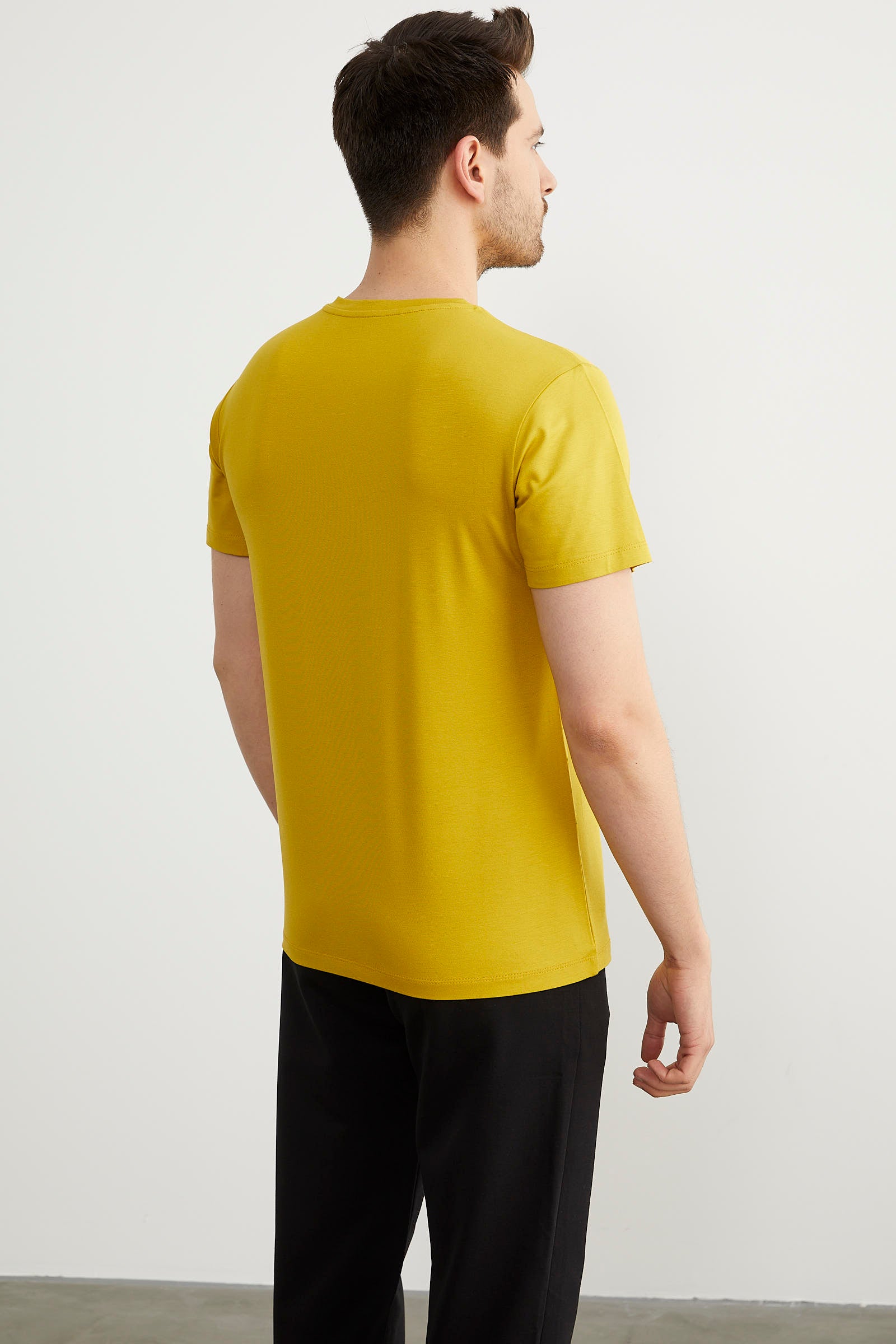 Sıfır Yaka Baskılı Kısa Kol Tişört - Hardal (4) Sementa