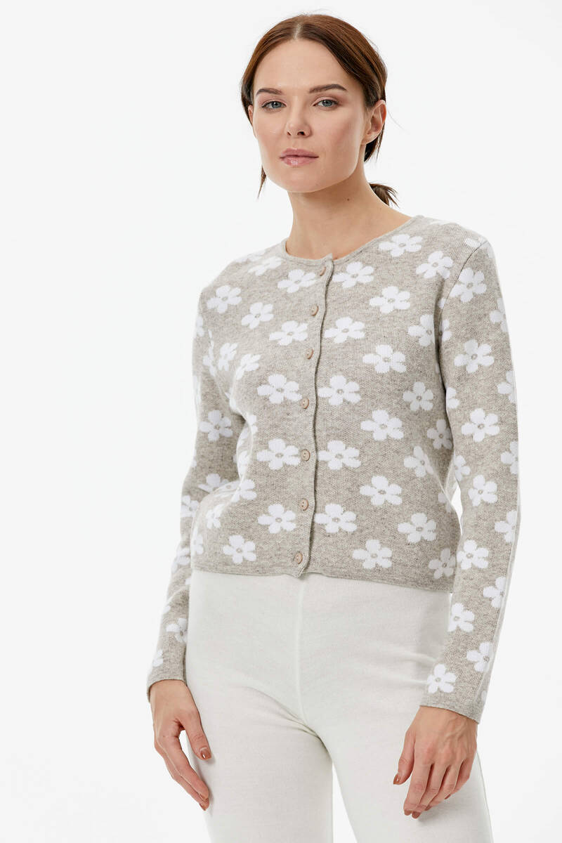 Sıfır Yaka Düğmeli Çiçek Desenli Triko Hırka - Vizon (3) Sementa