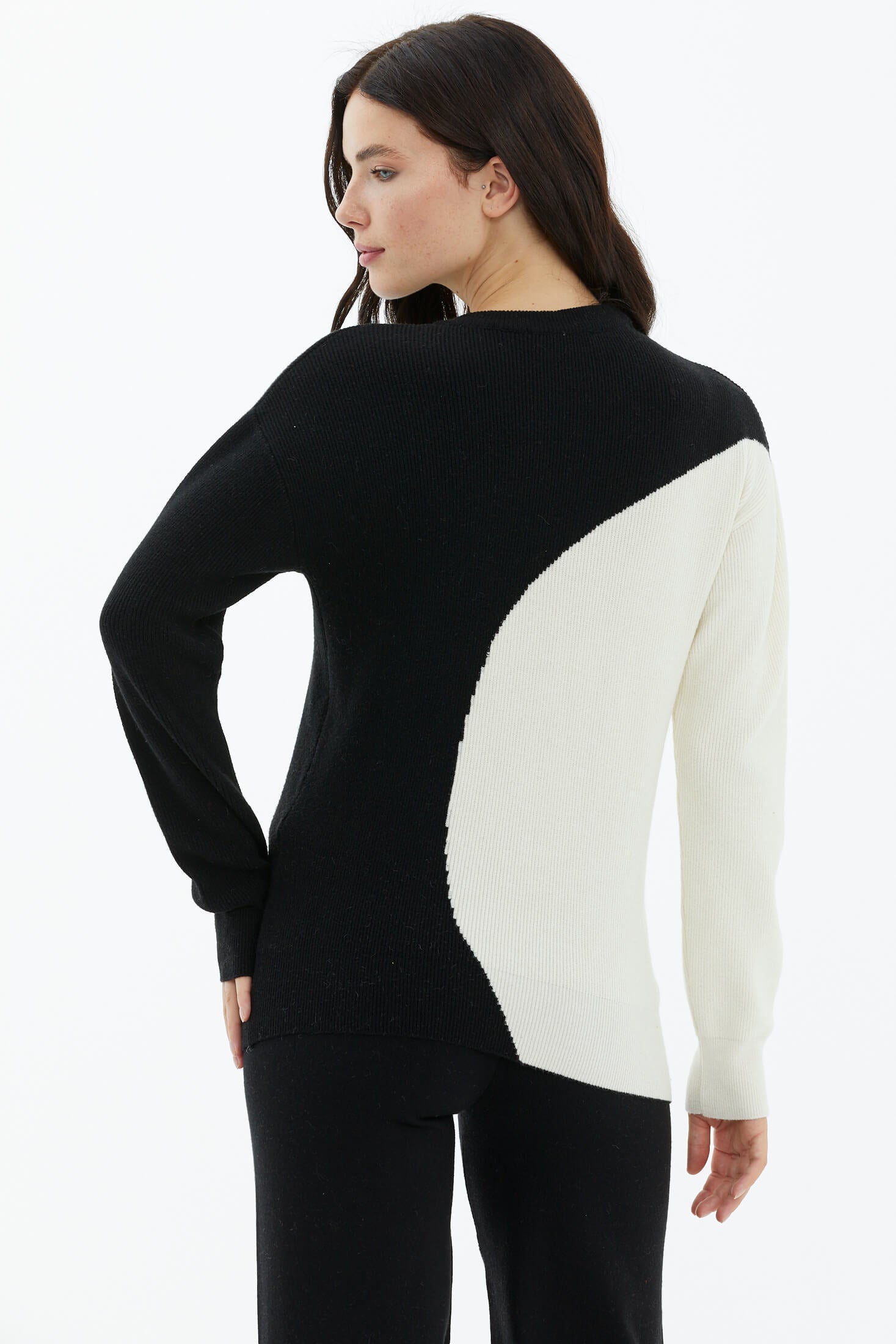 Sıfır Yaka İki Renkli Triko Kazak - Siyah - Kemik (4) Sementa